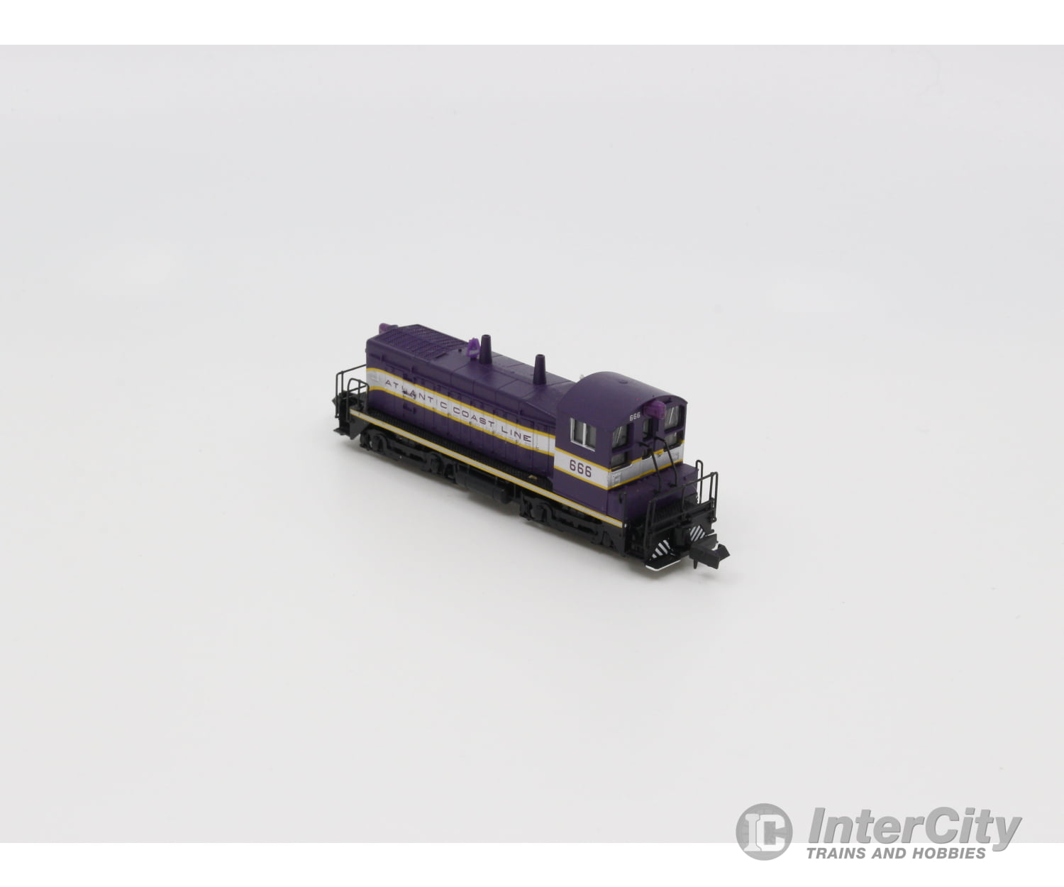 Life-Like 7851 N Sw9/1200 Locomotive Atlantic Coast Line (Acl) 666 Analog Dc Locomotives