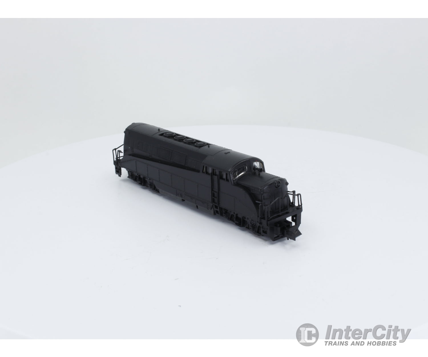 Life-Like 7915 N Bl-2 Locomotive Undecorated Analog Dc (2) Locomotives