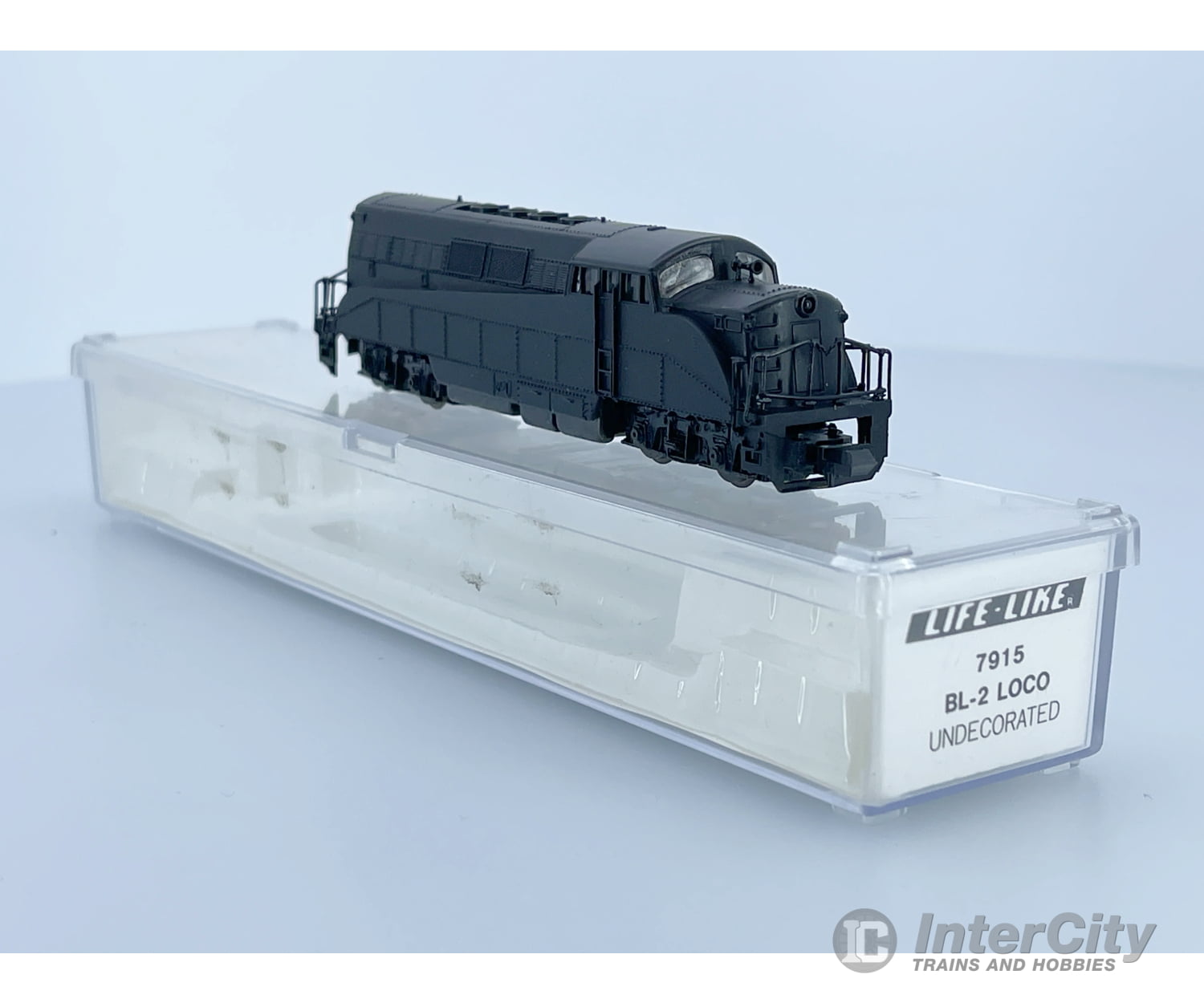 Life-Like 7915 N Bl-2 Locomotive Unlettered Analog Dc Locomotives