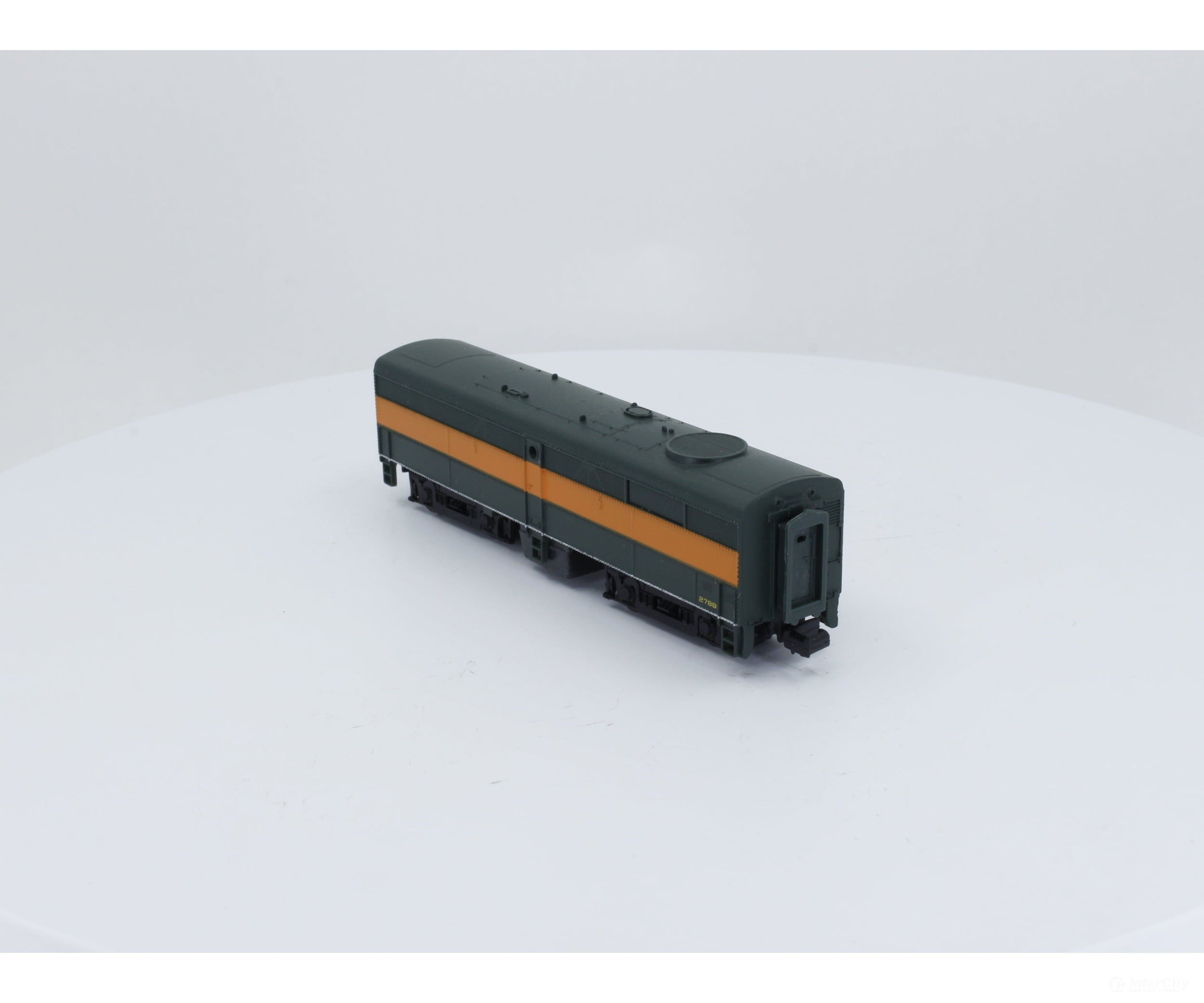 Life-Like 7919 N Fb2 Diesel Locomotive Great Northern (Gn) (1) Passenger Cars