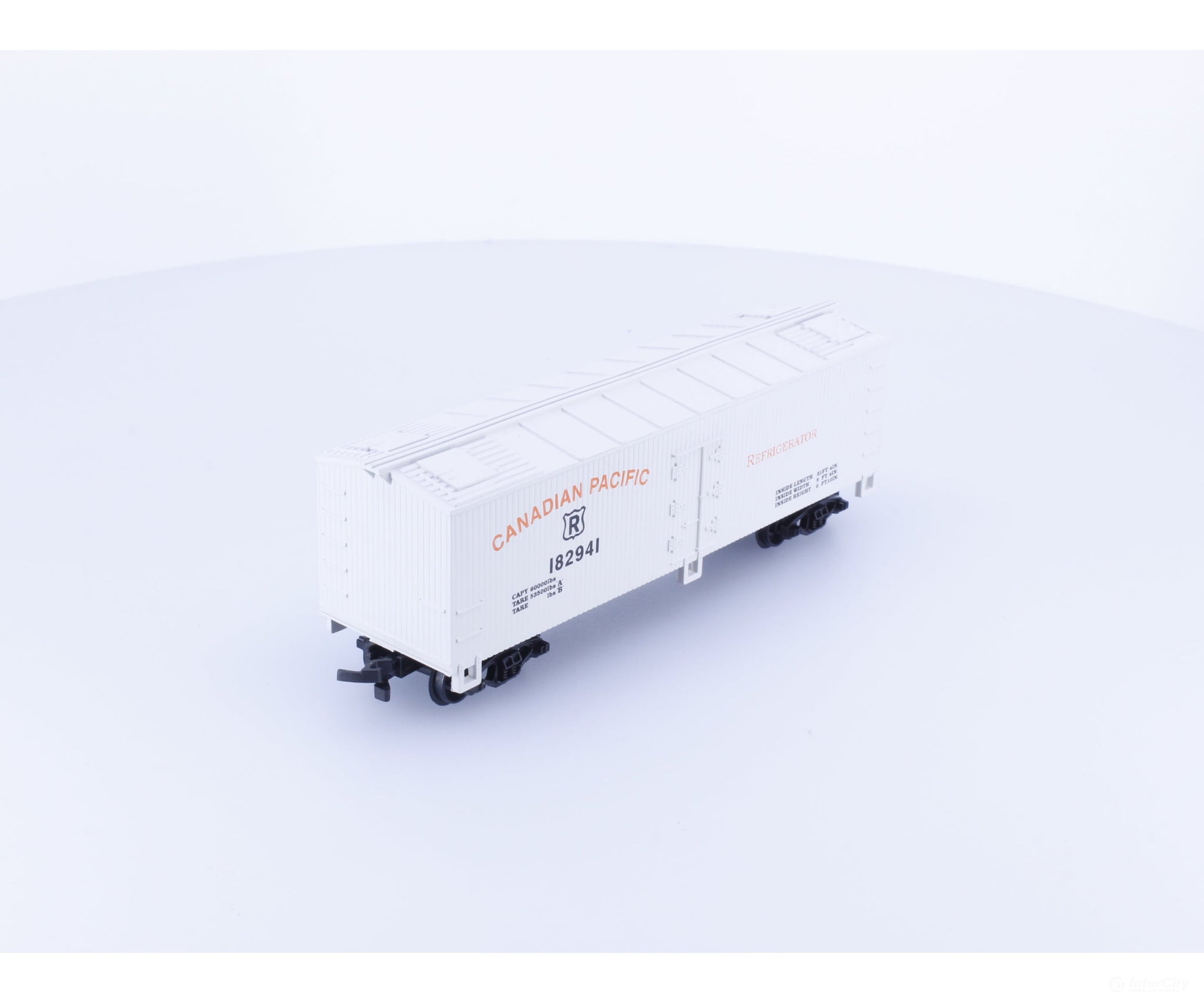 Life-Like 8462R HO 40’ Reefer Car Canadian Pacific (CP) 182941 Freight Cars