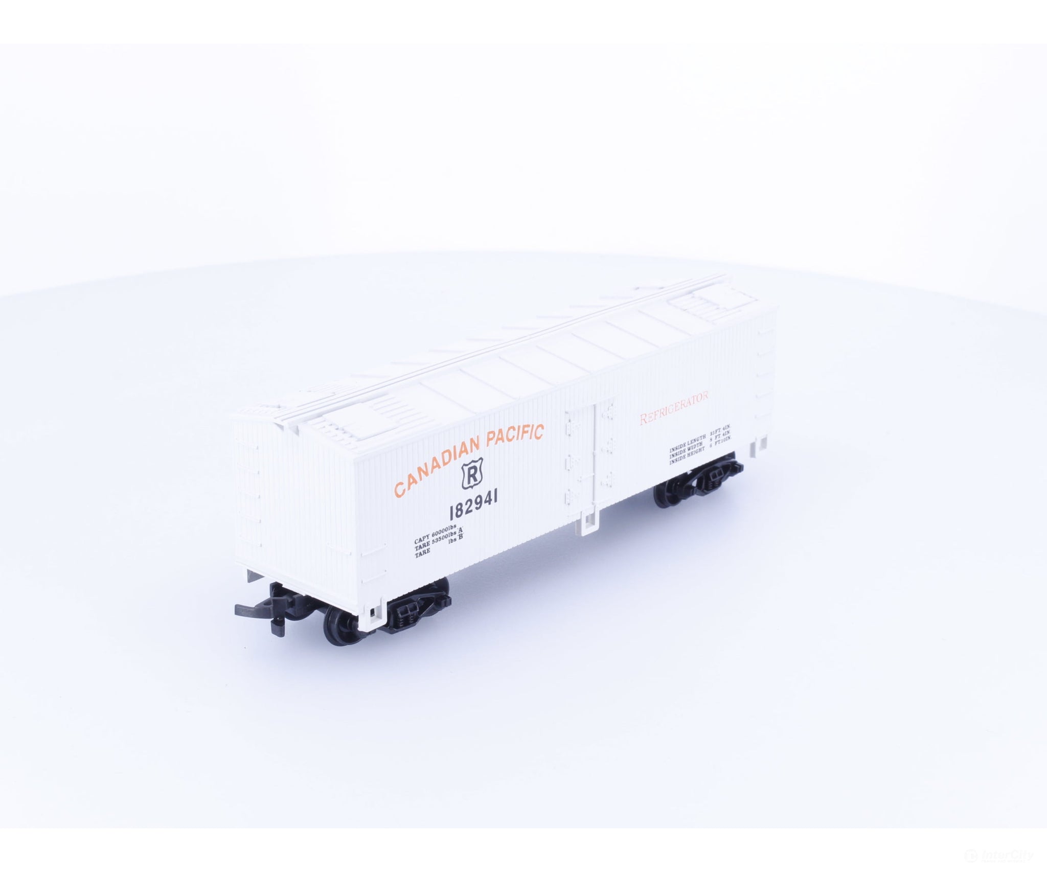 Life-Like 8462R HO Reefer Car Canadian Pacific (CP) 182941 (#1) Freight Cars