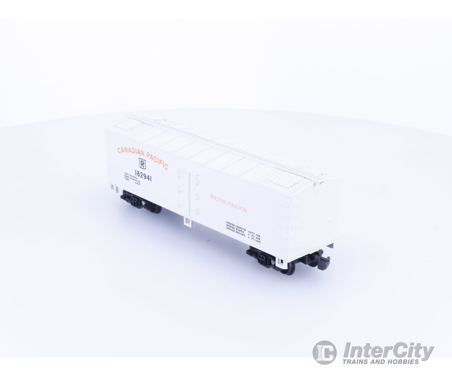 Life-Like 8462R HO Reefer Car Canadian Pacific (CP) 182941 (#1) Freight Cars