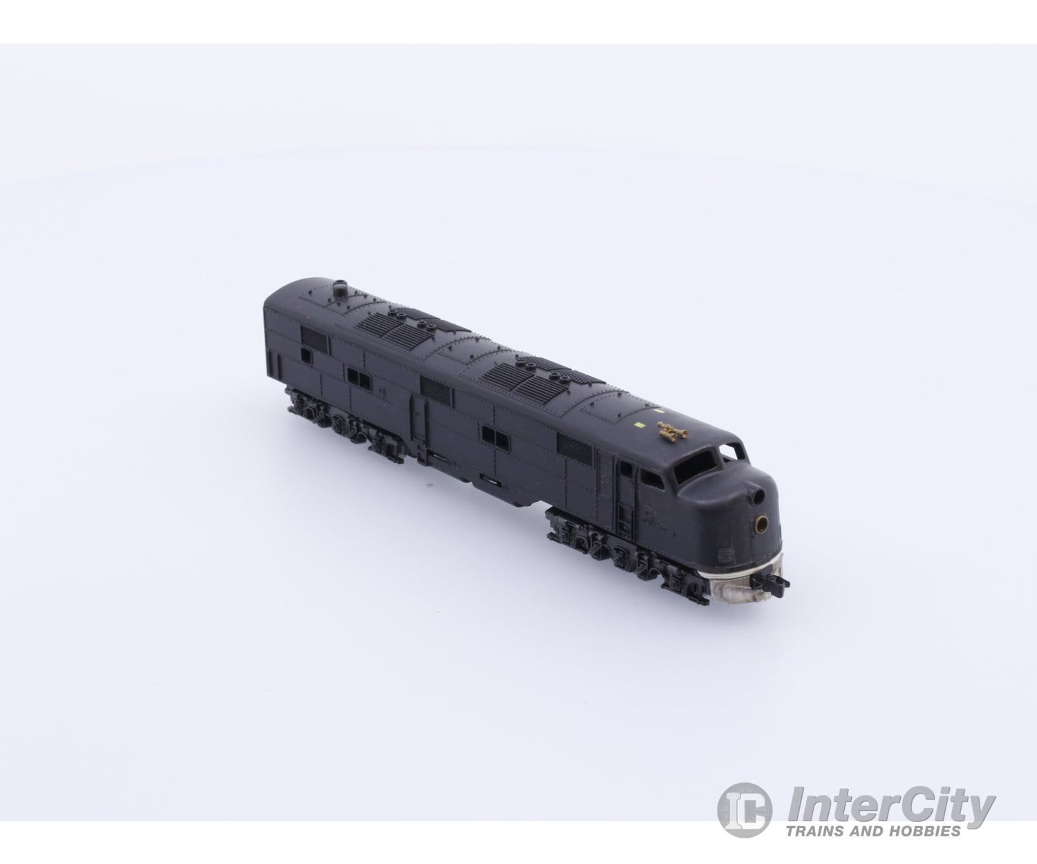 Life-Like E7 N Undecorated Analog DC Locomotives