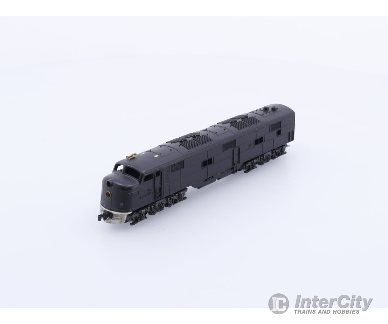Life-Like E7 N Undecorated Analog DC Locomotives