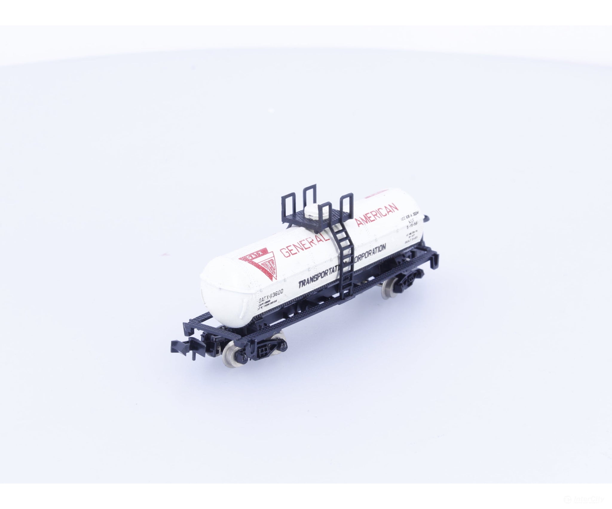 Lifelike 5783C N Single Dome Tank Car GATX Corporation (GATX) 83600 Freight Cars