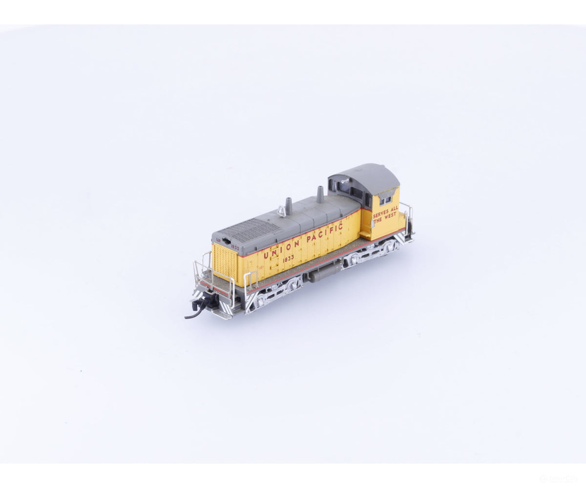 Lifelike 7897 N SW9/1200 Diesel Locomotive Union Pacific (UP) 1833 Analog DC - Locomotives