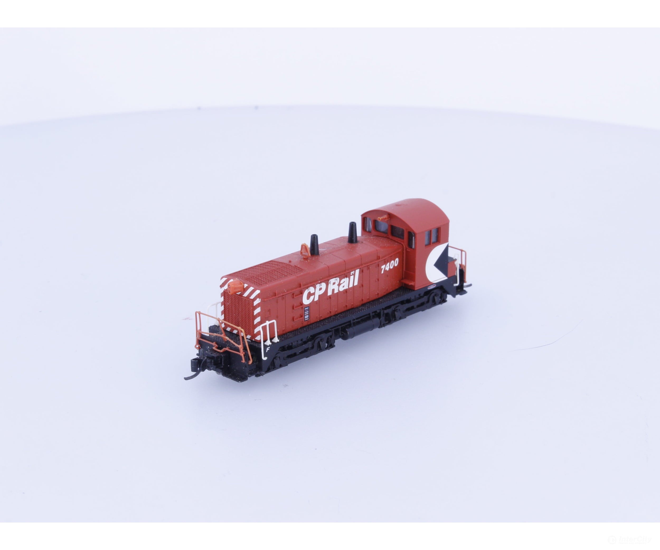 Lifelike 79503 N SW9/1200 Diesel Locomotive Canadian Pacific (CP) 7400 Analog DC - Locomotives
