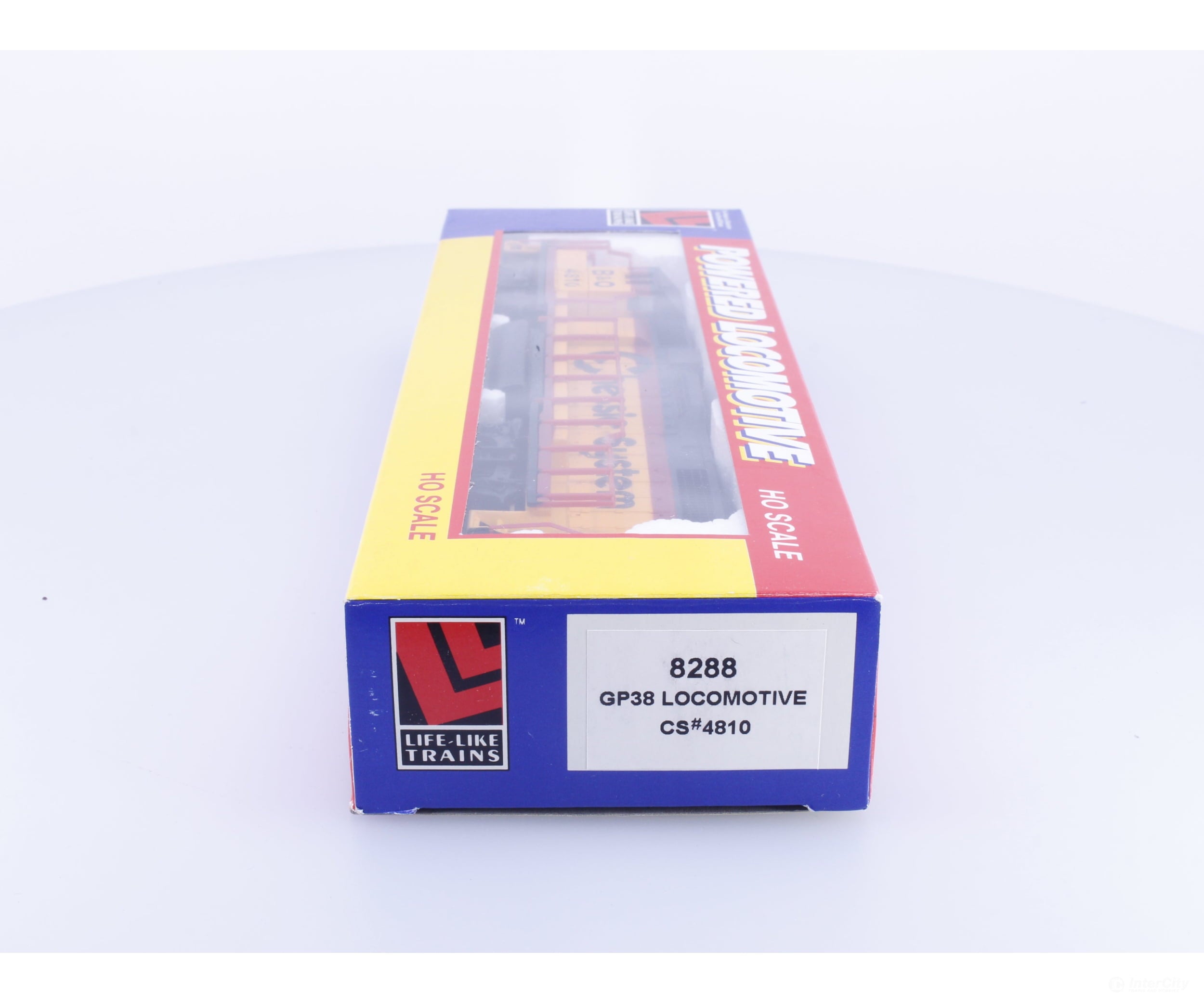 Lifelike 8288 HO GP38 Diesel Locomotive Chessie System #13 Baltimore and Ohio (BO) 4810 Analog DC - Locomotives
