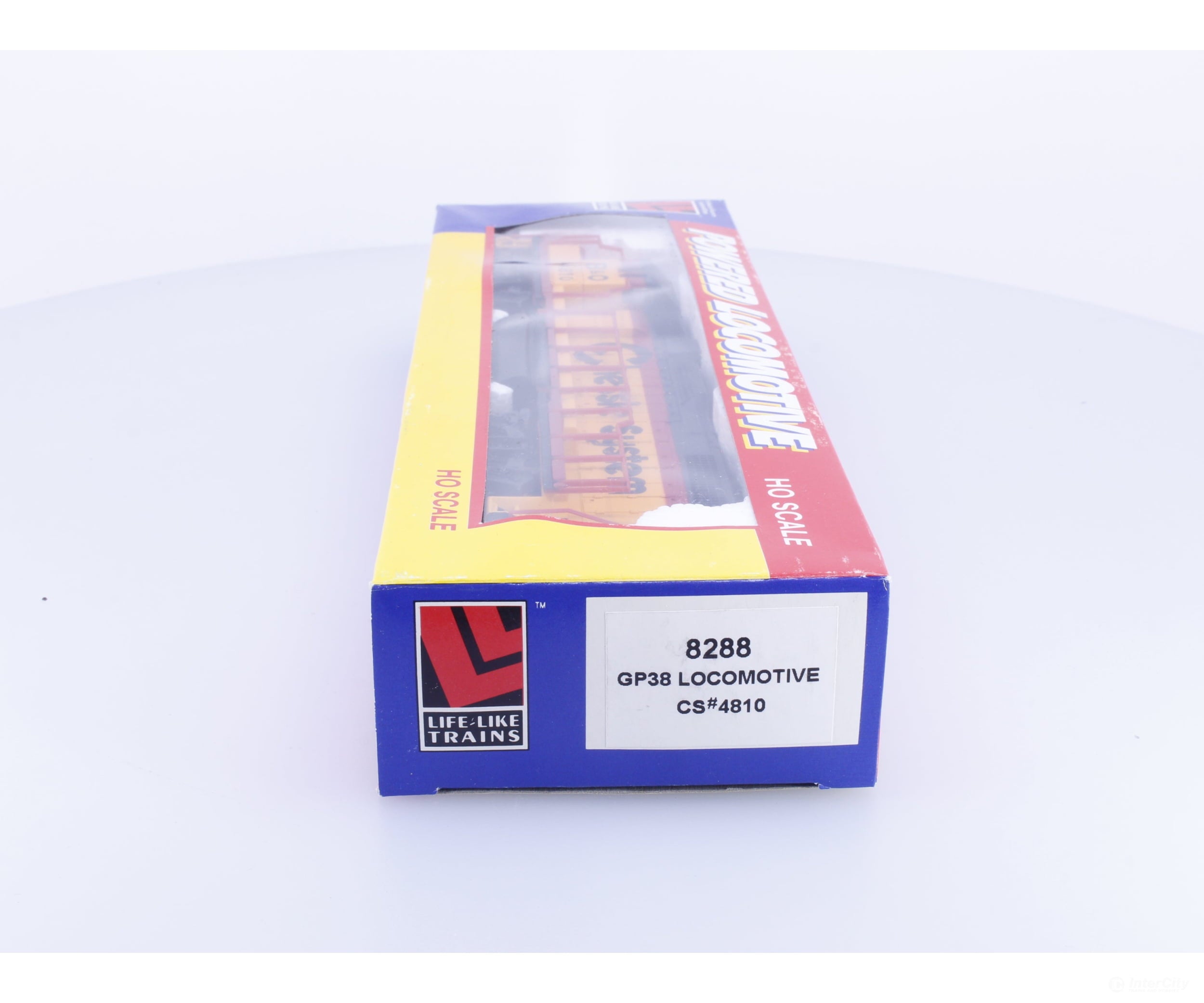 Lifelike 8288 HO GP38 Diesel Locomotive Chessie System #3 Baltimore and Ohio (BO) 4810 Analog DC - Locomotives