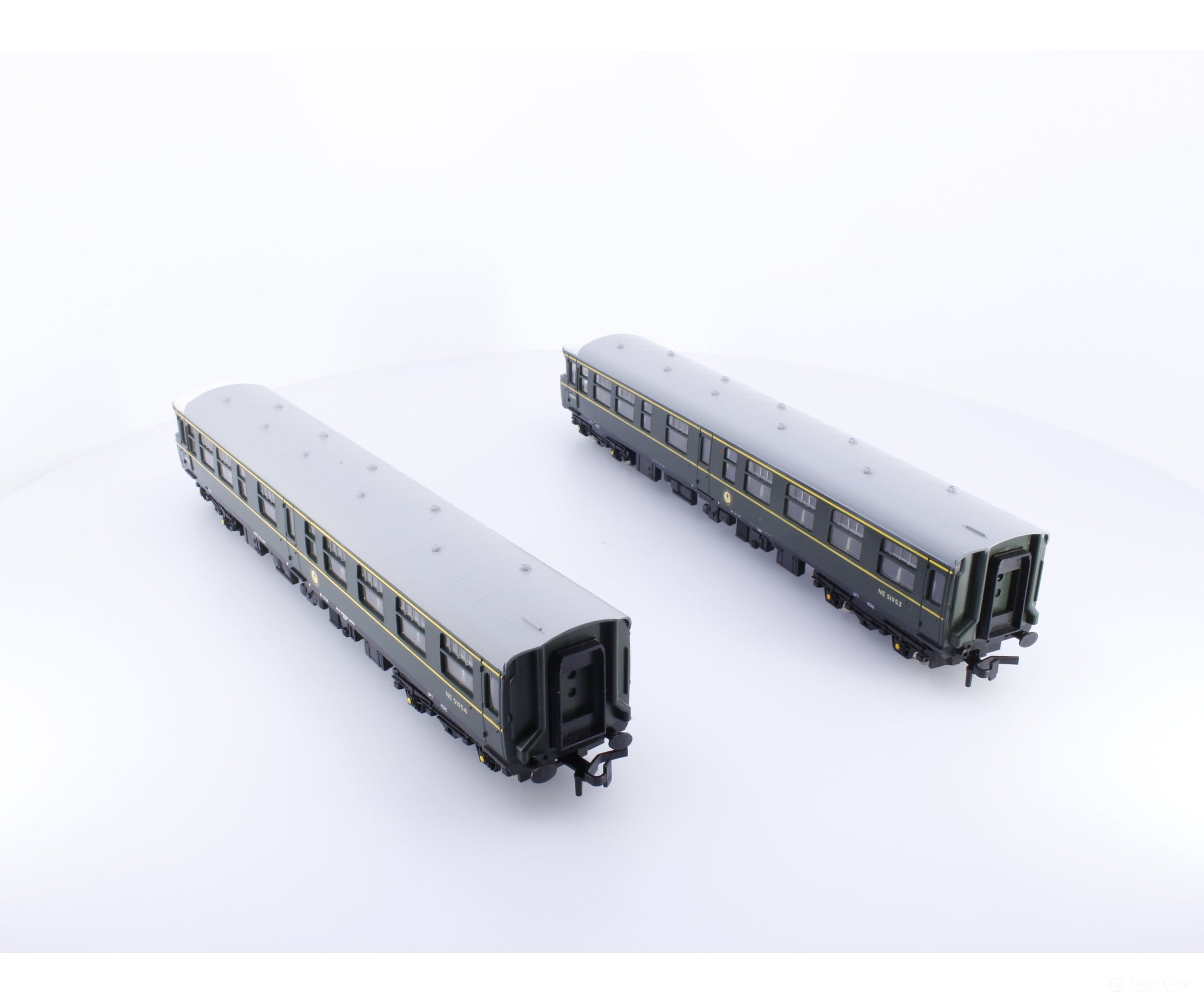 Liliput 1025 A + B HO Trans-Pennine 2 Piece Rail Car British Railways One Powered One Non Powered 51954/51953 Analog DC