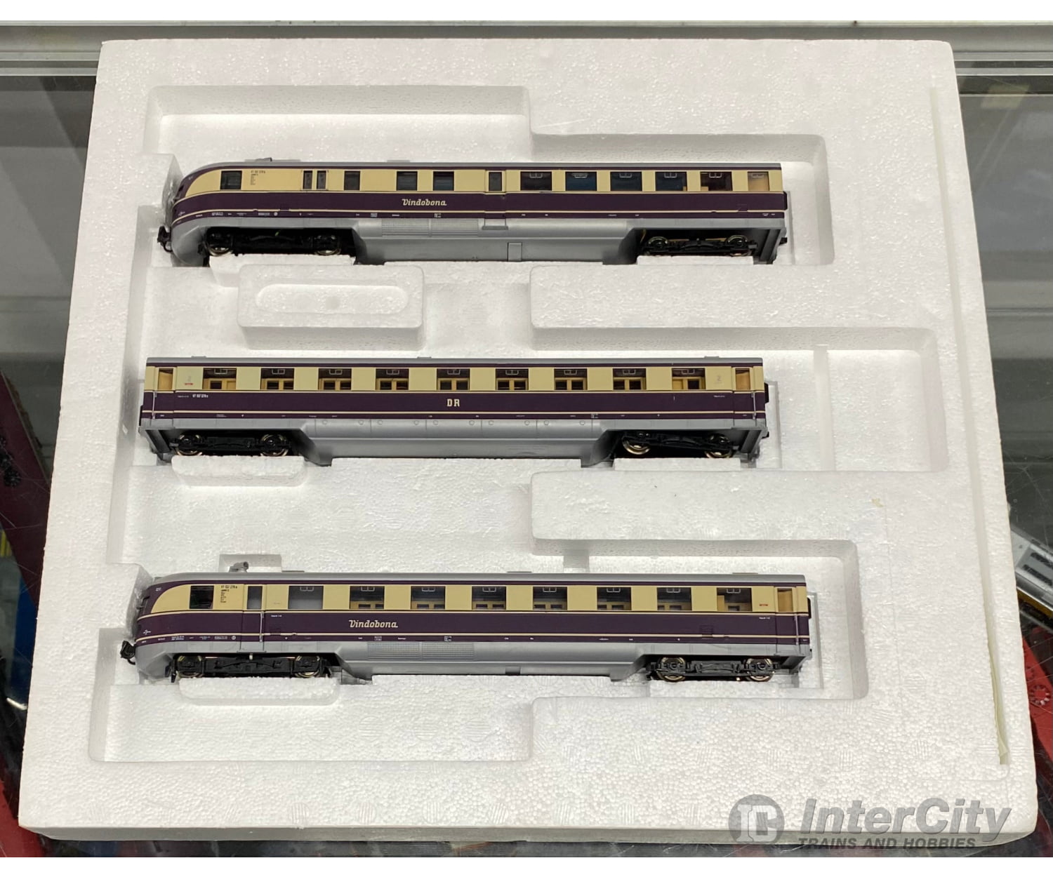 Liliput 12610 HO DR VT06 Vindobona 137278 Analog DC European Locomotives