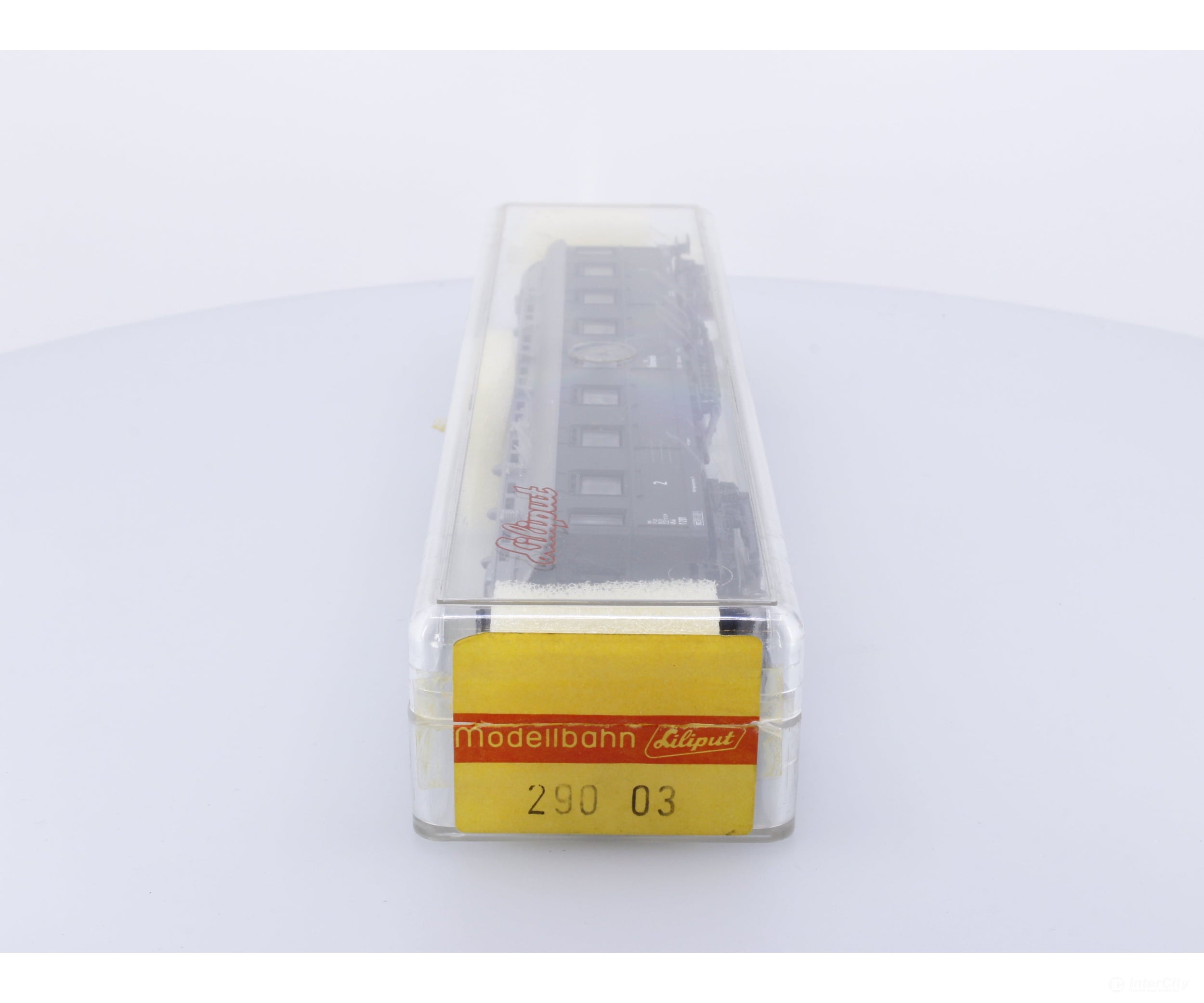 Liliput 290 03 HO OBB Dual Class Passenger Car 11201 European Passenger Cars