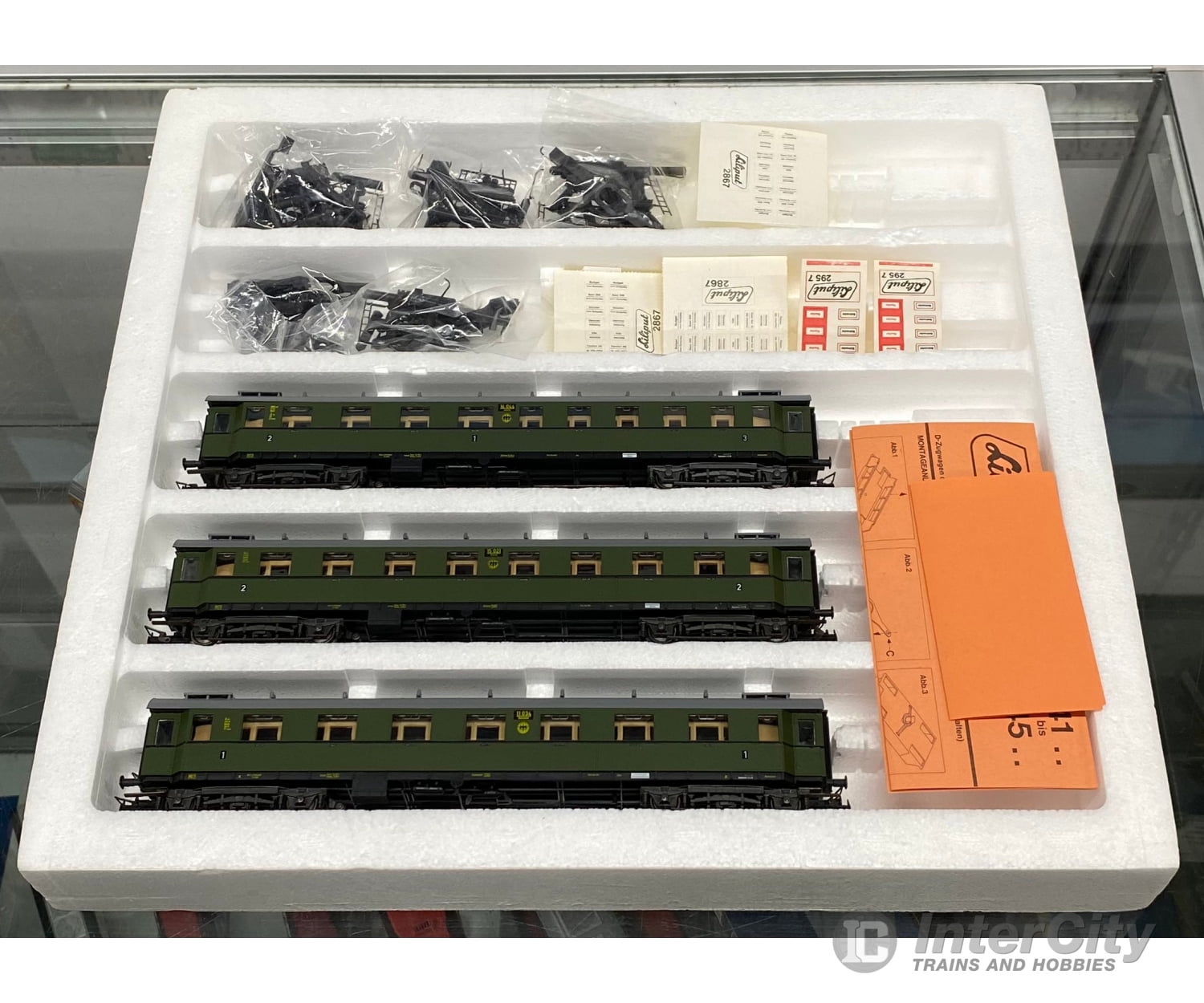 Liliput 842 HO DRG 3 Piece Passenger Set European Passenger Cars