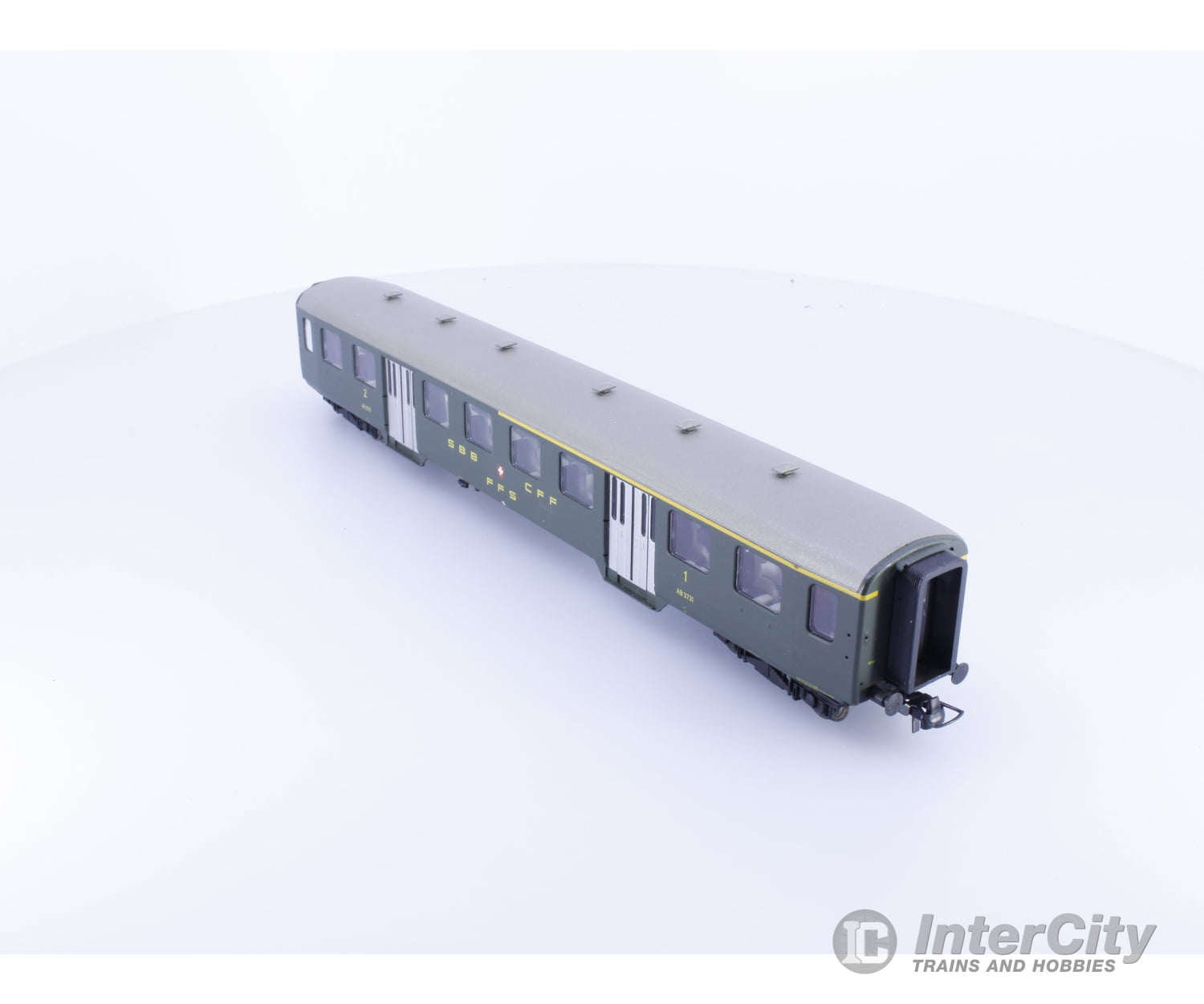 Liliput HO SBB-CFF-FFS 1st /2nd Class Passenger Car with Interior Details AB3731 European Passenger Cars