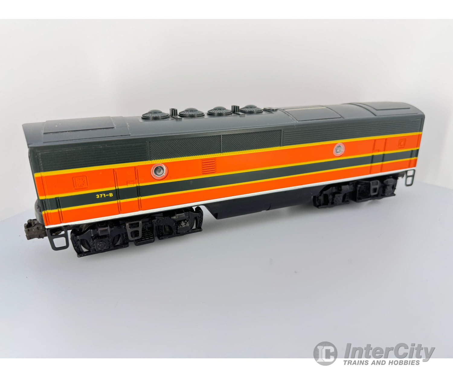 Lionel 6-11724 Great Northern F3 Diesels A-B-B-A Set One A Unit Powered Locomotives