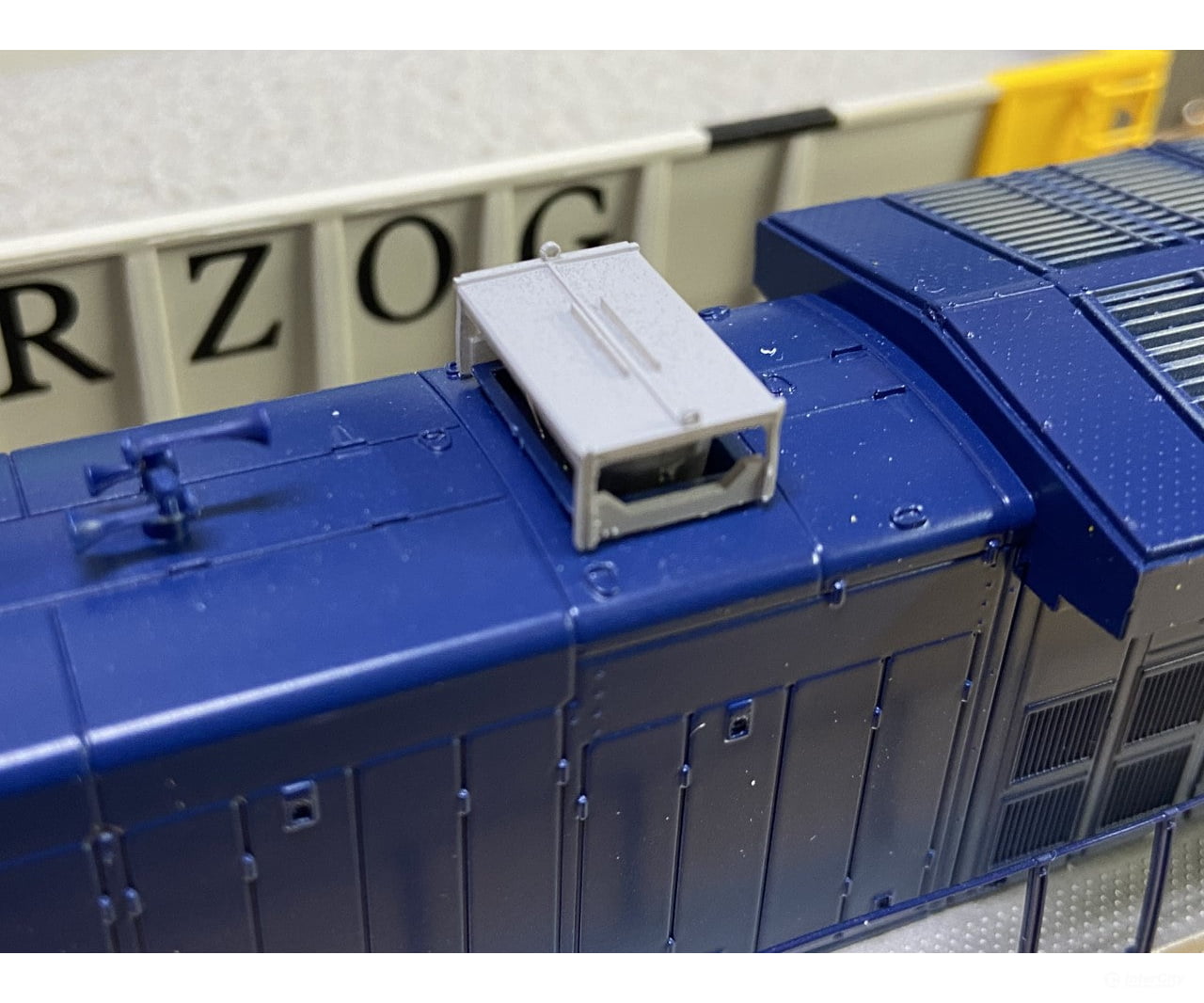 Mac Rail Mac-865 Ho Dash 9 Stack Cover “Closed” (2 Pack) Detailing Parts