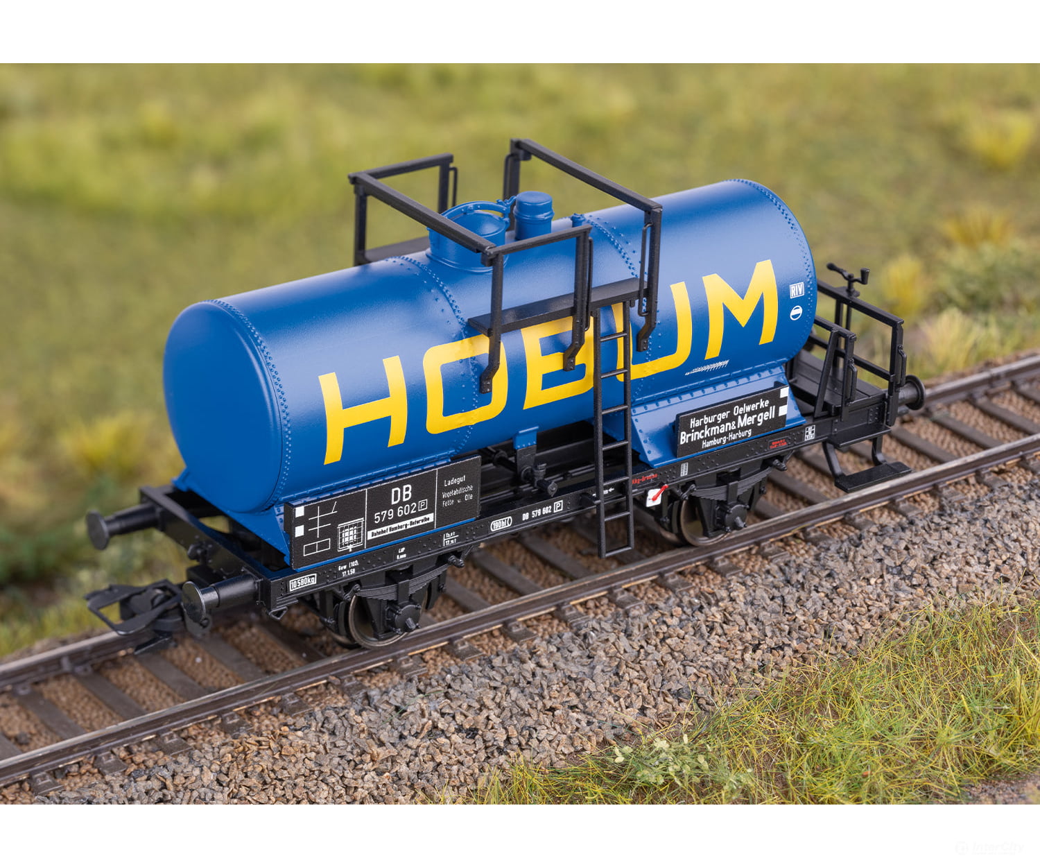 Marklin 00719 Ho Two-Axle Tank Car Display With Two Wheelsets European Freight Cars