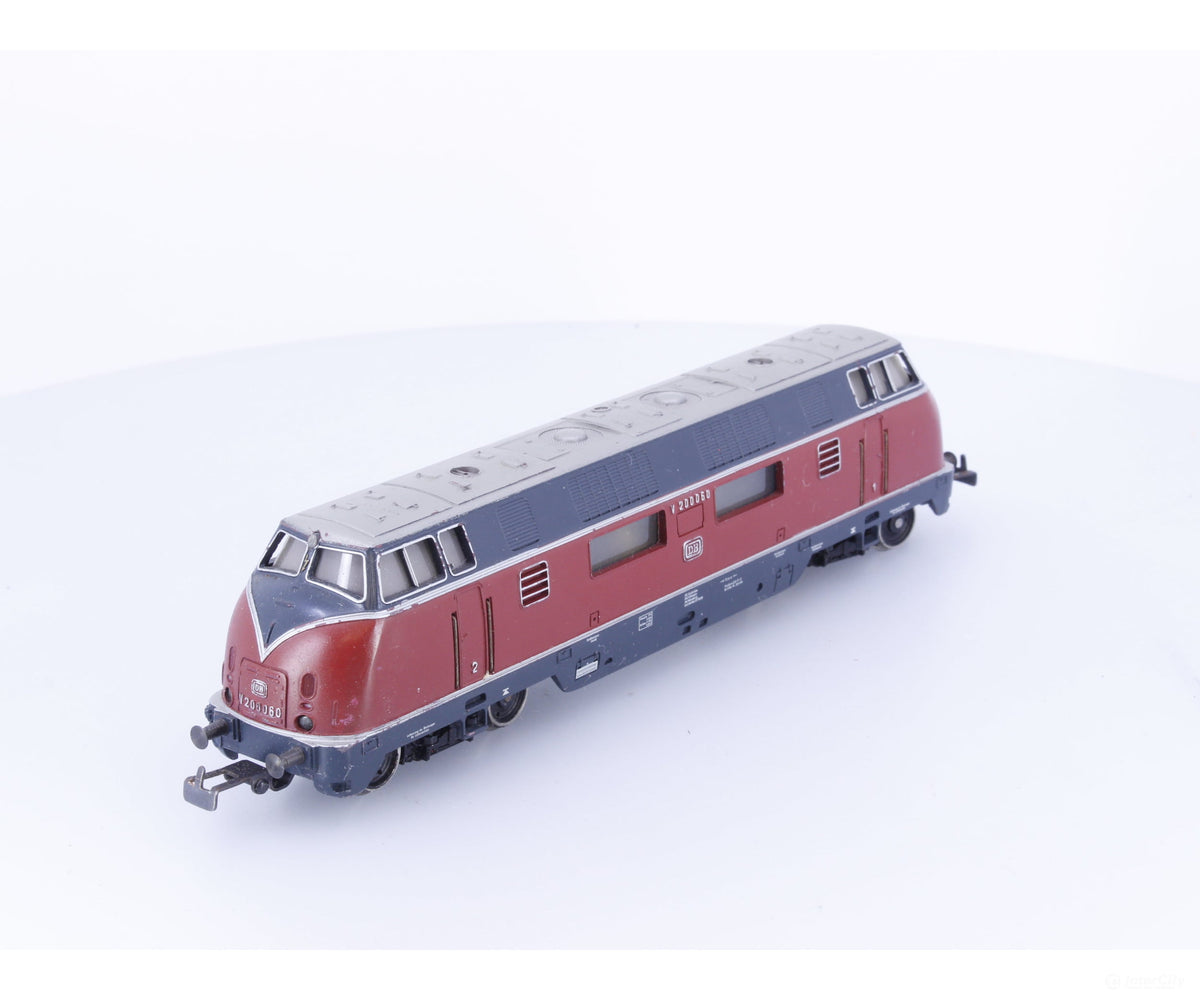 Marklin 3021 HO DB V200 Diesel Locomotive 200060 Analog AC - European Locomotives