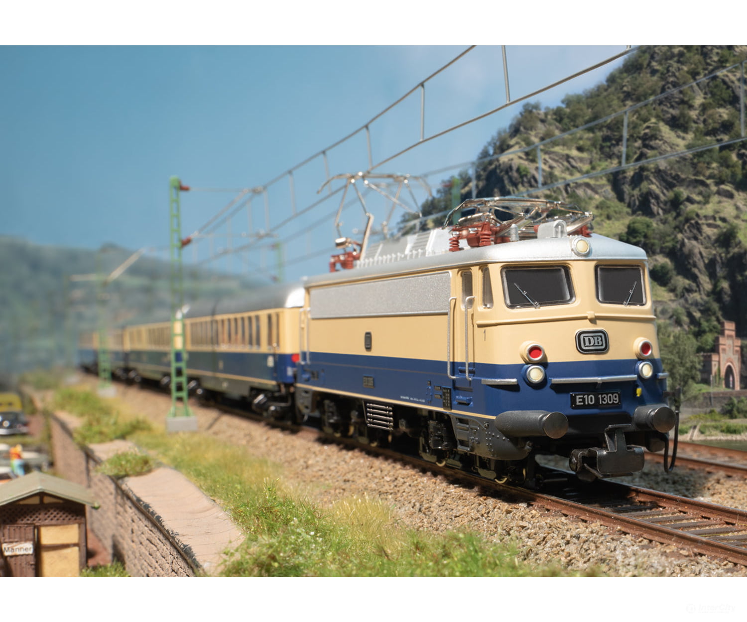 Marklin 30391 HO DB Rheingold Class E10.12 Electric Locomotive MFX Digital (MHI Exclusive Item) European Locomotives