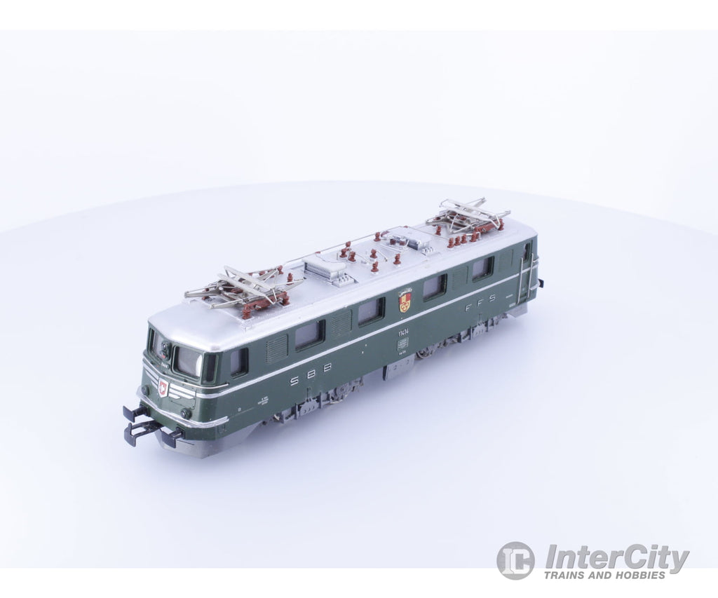 Marklin 3050 HO SBB-CFF-FFS Ae 6/6 Obwalden E-Lok 11414 Analog AC European Locomotives
