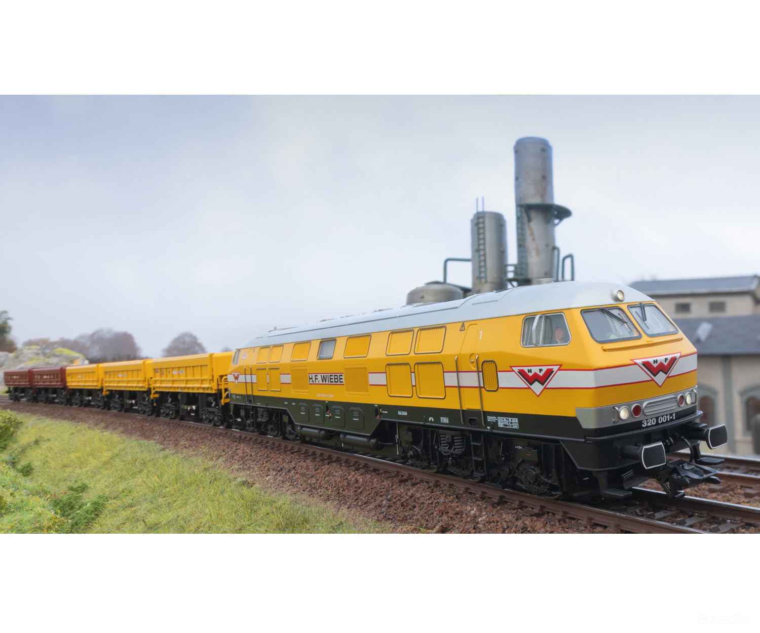 Marklin 39321 Diesel Locomotive 320 001-1 - Default Title (IC-MARK-39321)