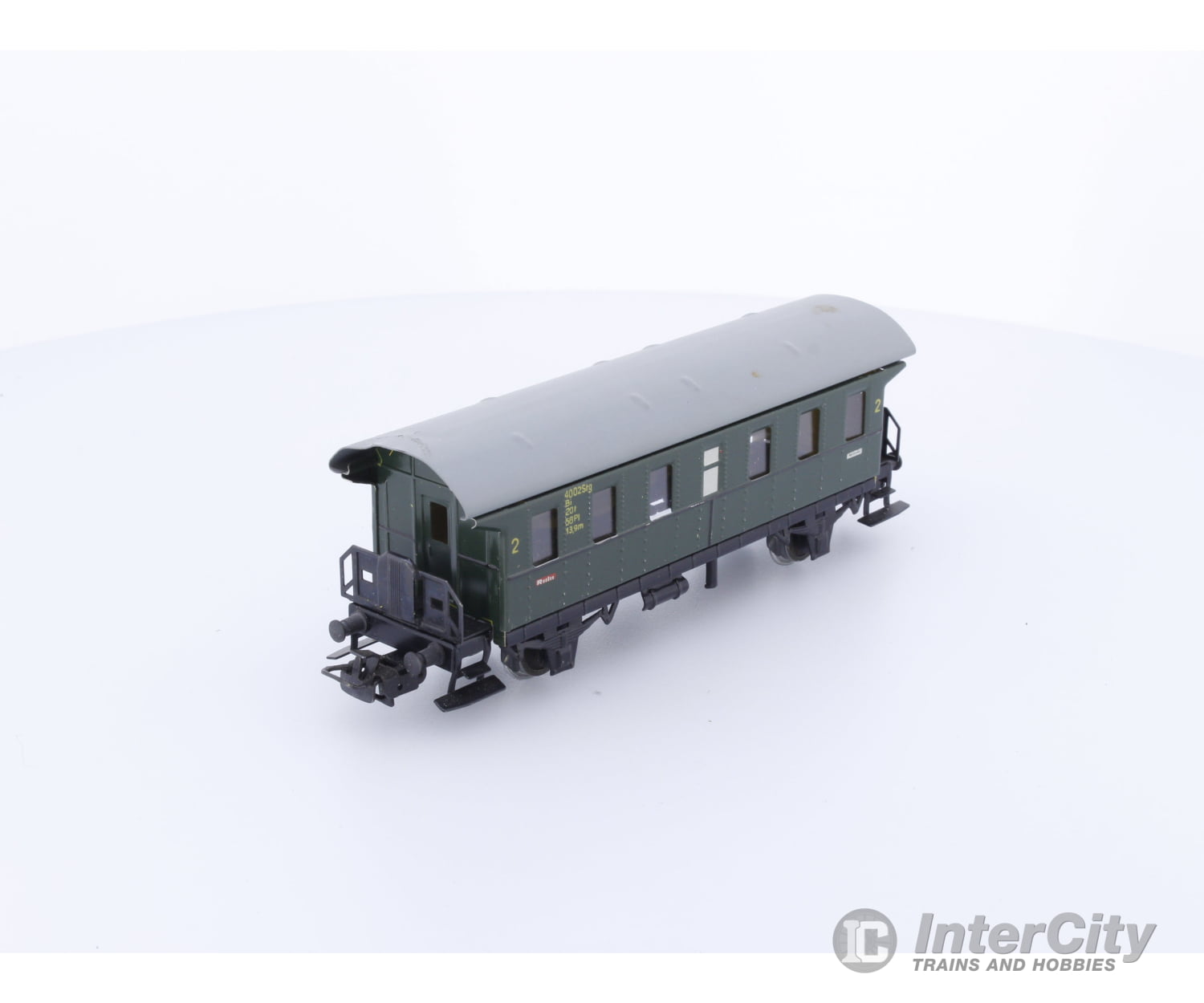 Marklin 4002 HO DB Personenwagen 2.KL (#1) European Passenger Cars