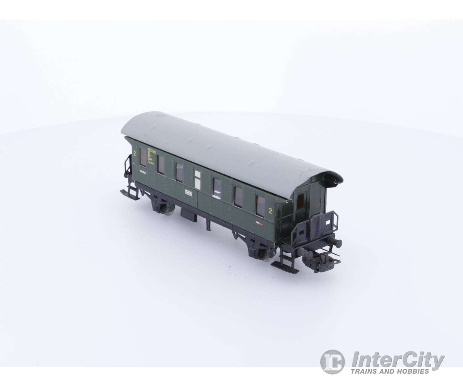 Marklin 4002 HO DB Personenwagen 2.KL (#1) European Passenger Cars