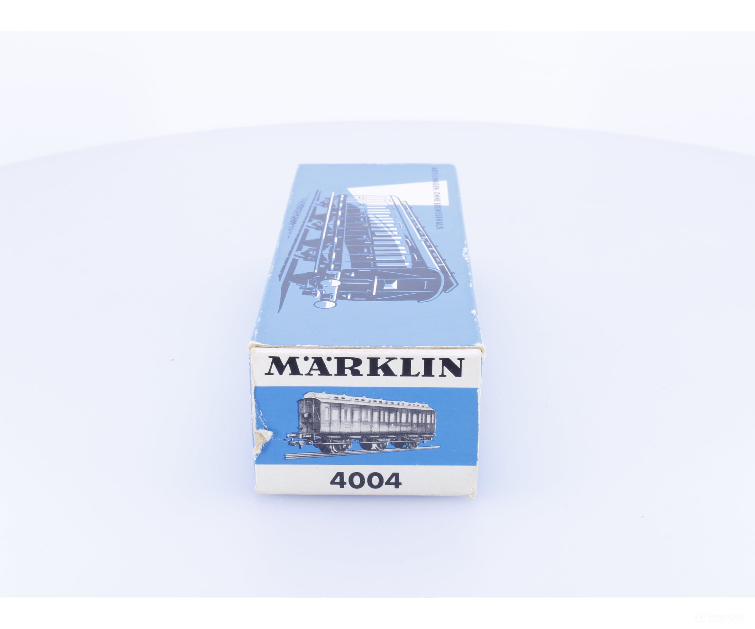 Marklin 4004 HO DB 2nd Class Passenger Car (#1) - European Passenger Cars