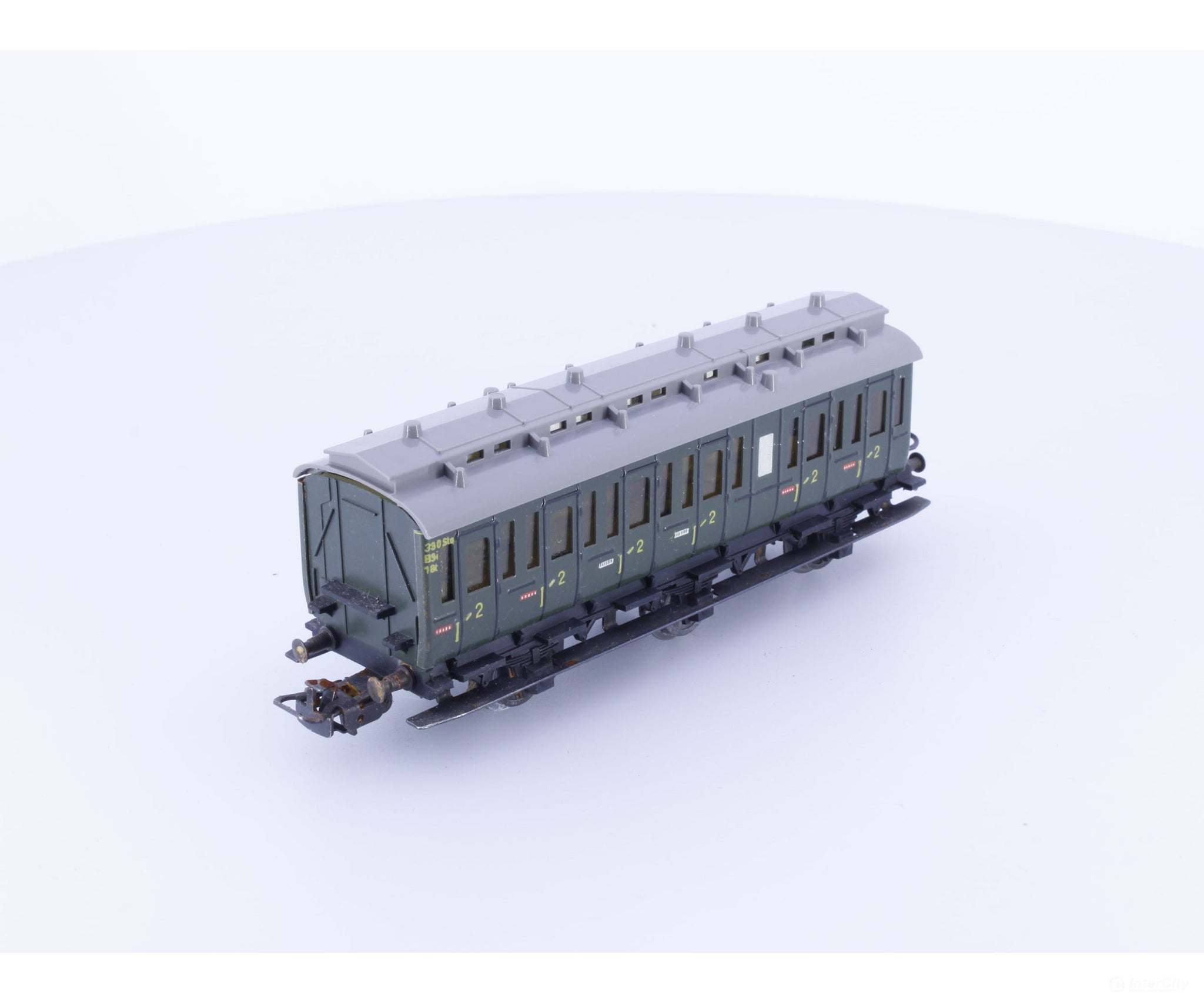 Marklin 4004 HO DB 2nd Class Passenger Car (#1) - European Passenger Cars