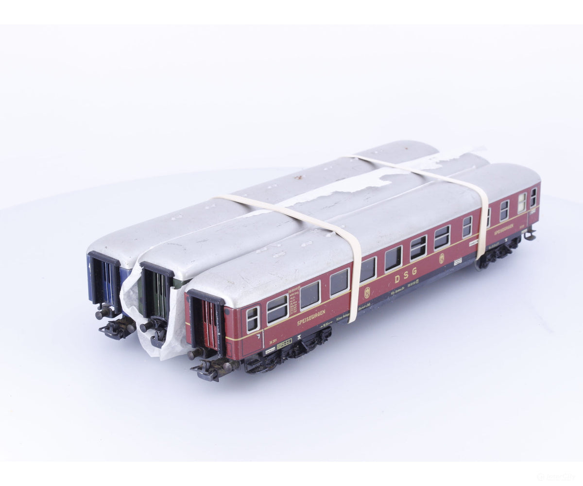 Marklin 4024/4026/4027 HO DB 3 x Passenger Coaches Tin Plate - European Freight Cars
