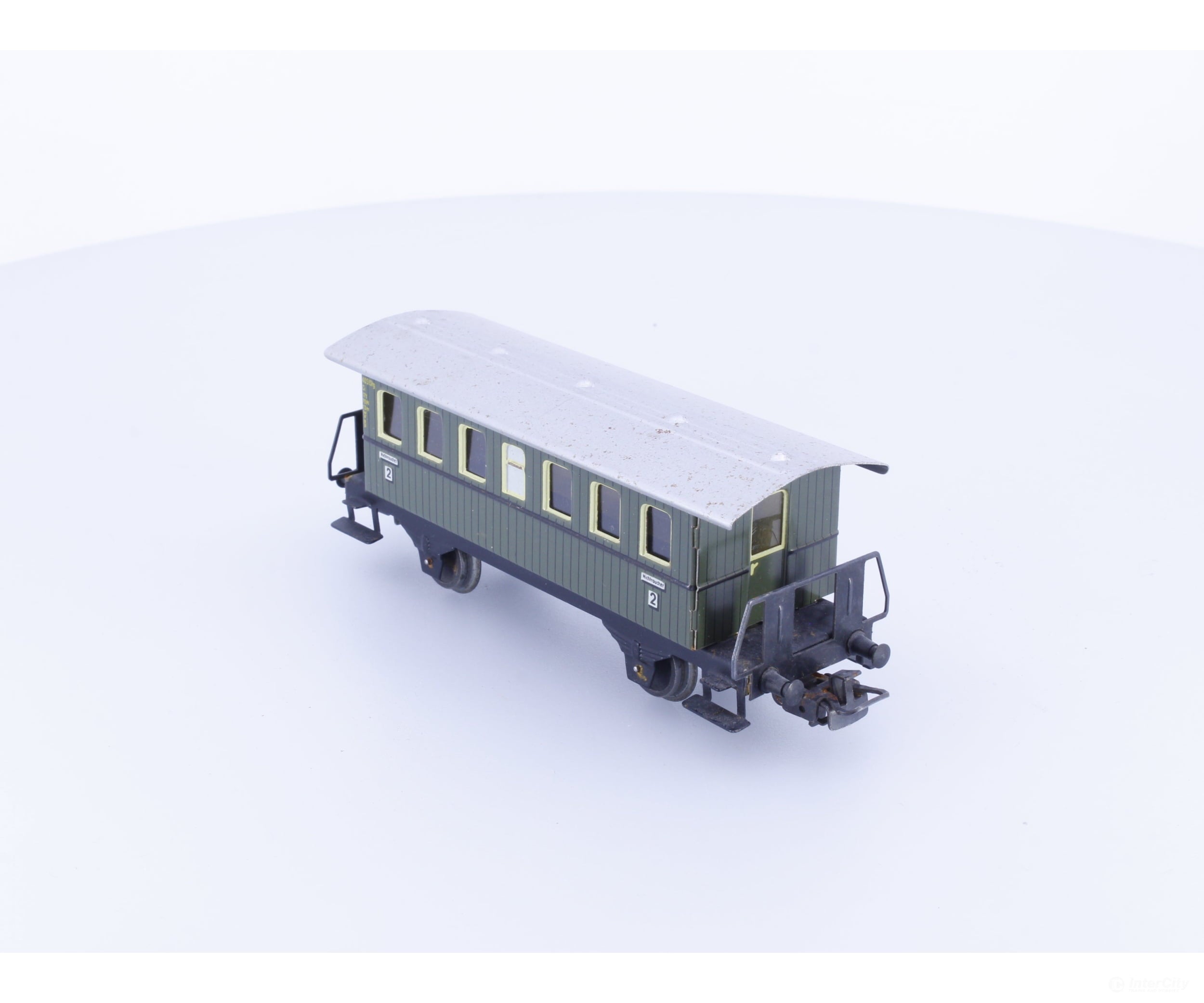 Marklin 4040 HO DB 2nd Class Passenger Car (#1) - European Passenger Cars
