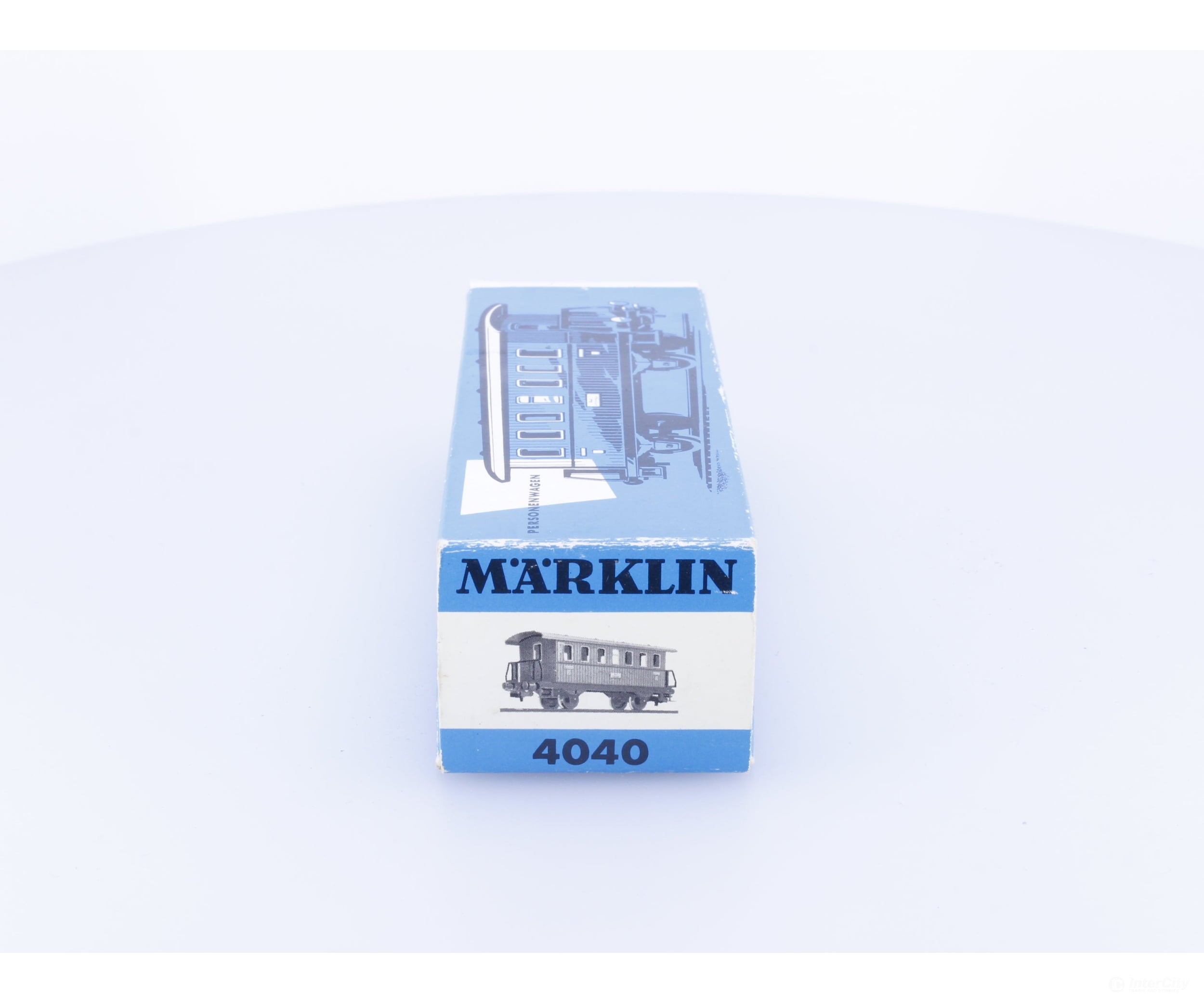 Marklin 4040 HO DB 2nd Class Passenger Car (#1) - European Passenger Cars