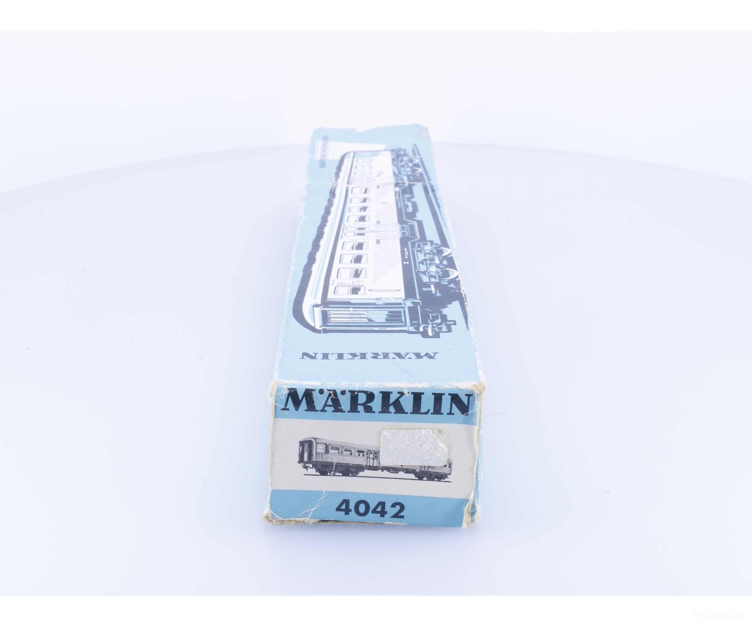 Marklin 4042 HO DB Silberling 2nd Class Passenger Car - European Passenger Cars