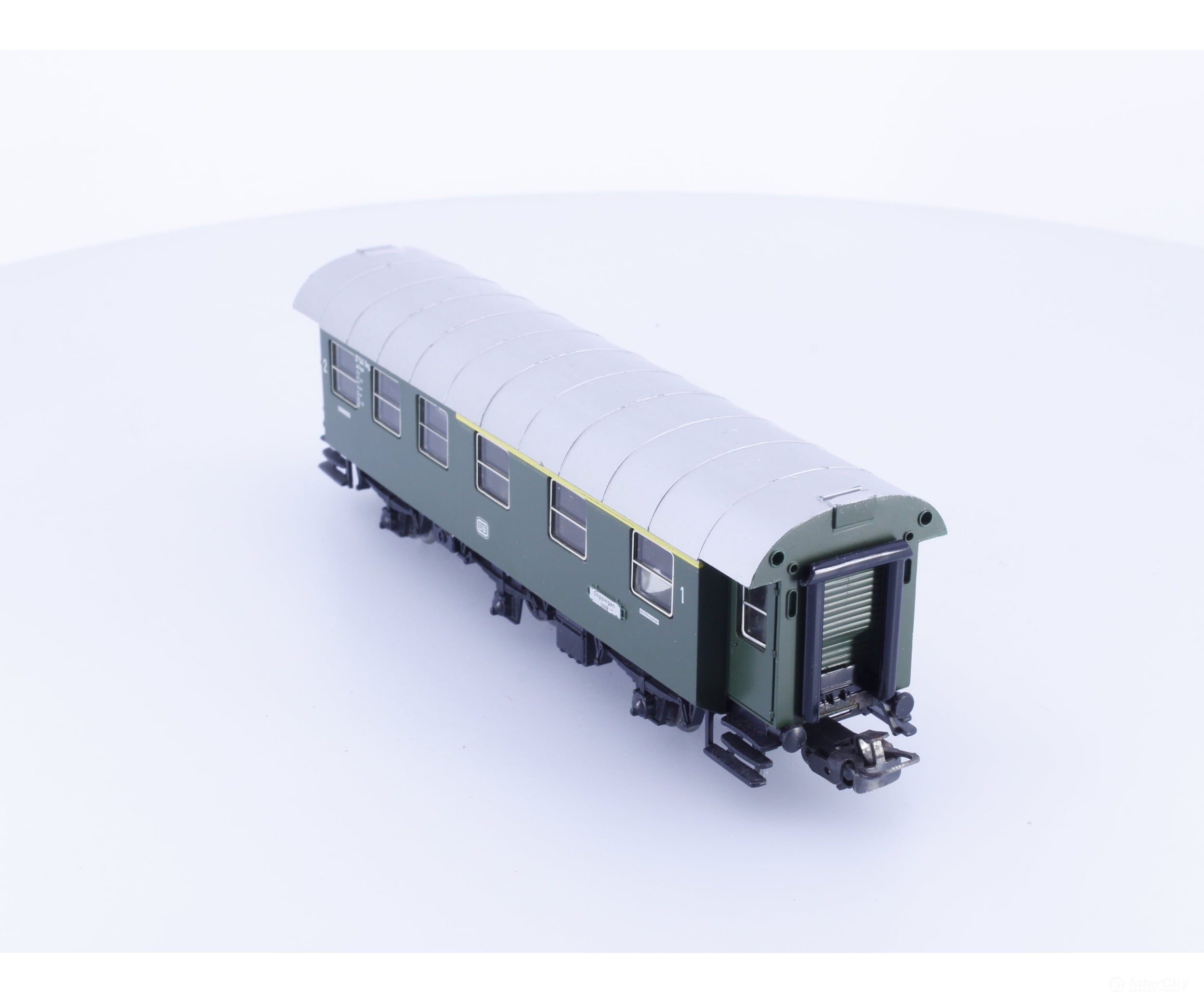 Marklin 4079 HO DB 2nd Class Passenger Car (#3) - European Passenger Cars
