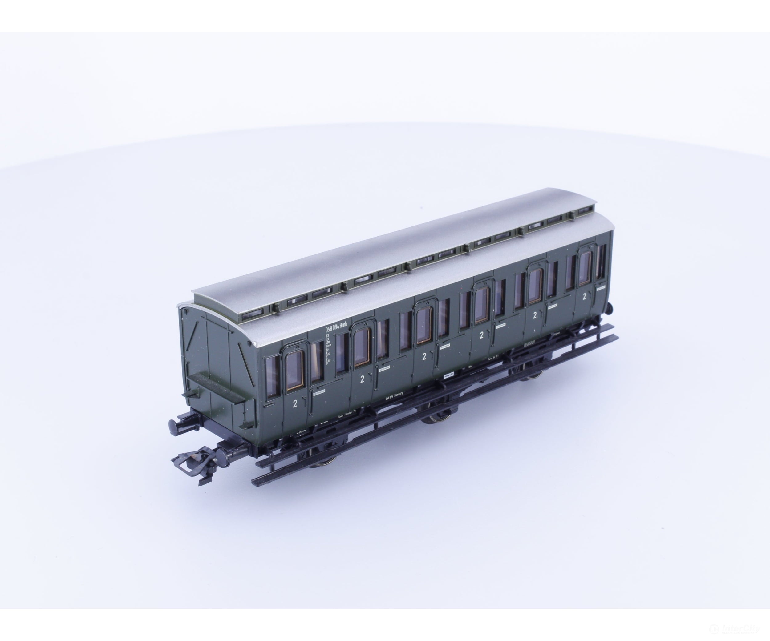Marklin 4202 HO DB 2nd Class Passenger Car - European Passenger Cars