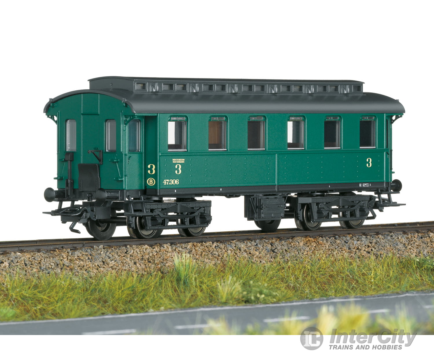 Marklin 43054 SNCB Passenger Car Set to Go with the Class 81 - Default Title (IC-MARK-43054)