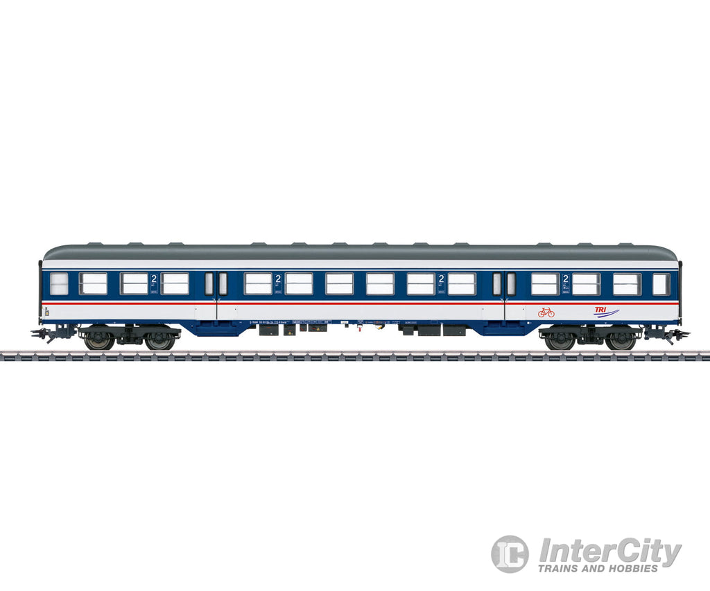 Marklin 43827 HO Passenger Car 2nd Class European Passenger Cars