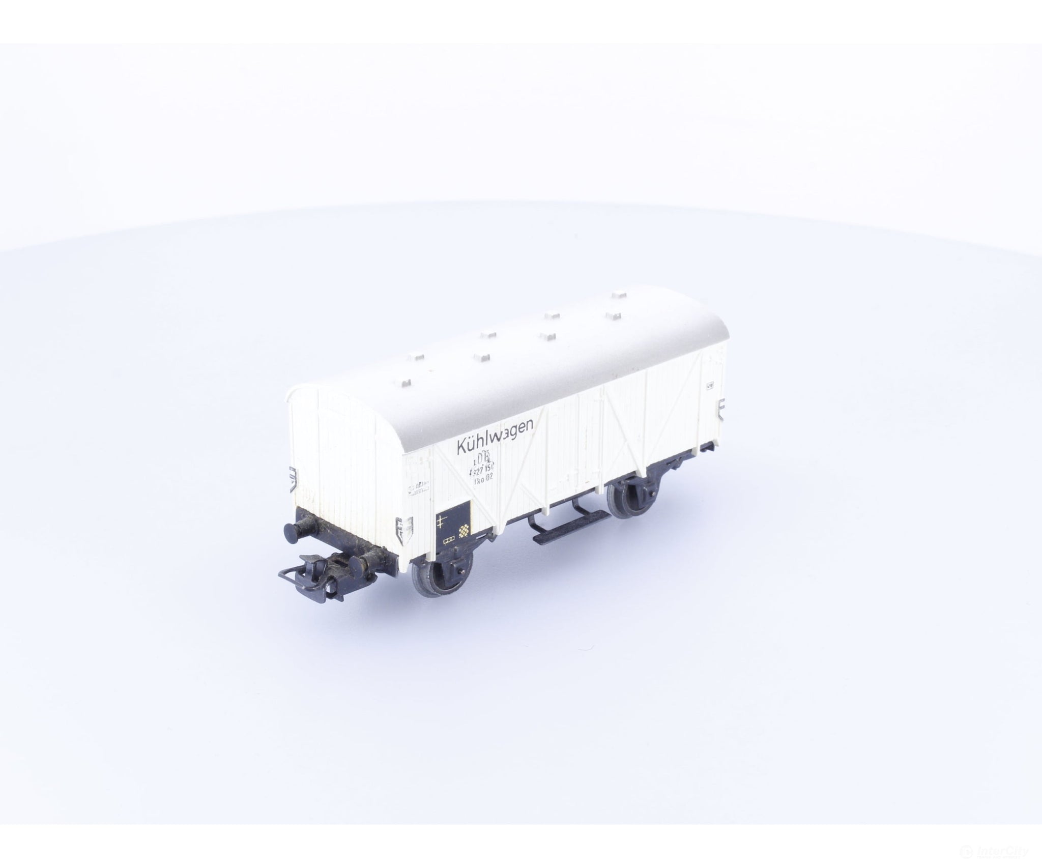 Marklin 4508 HO DB Refrigerator Car 327154 European Freight Cars