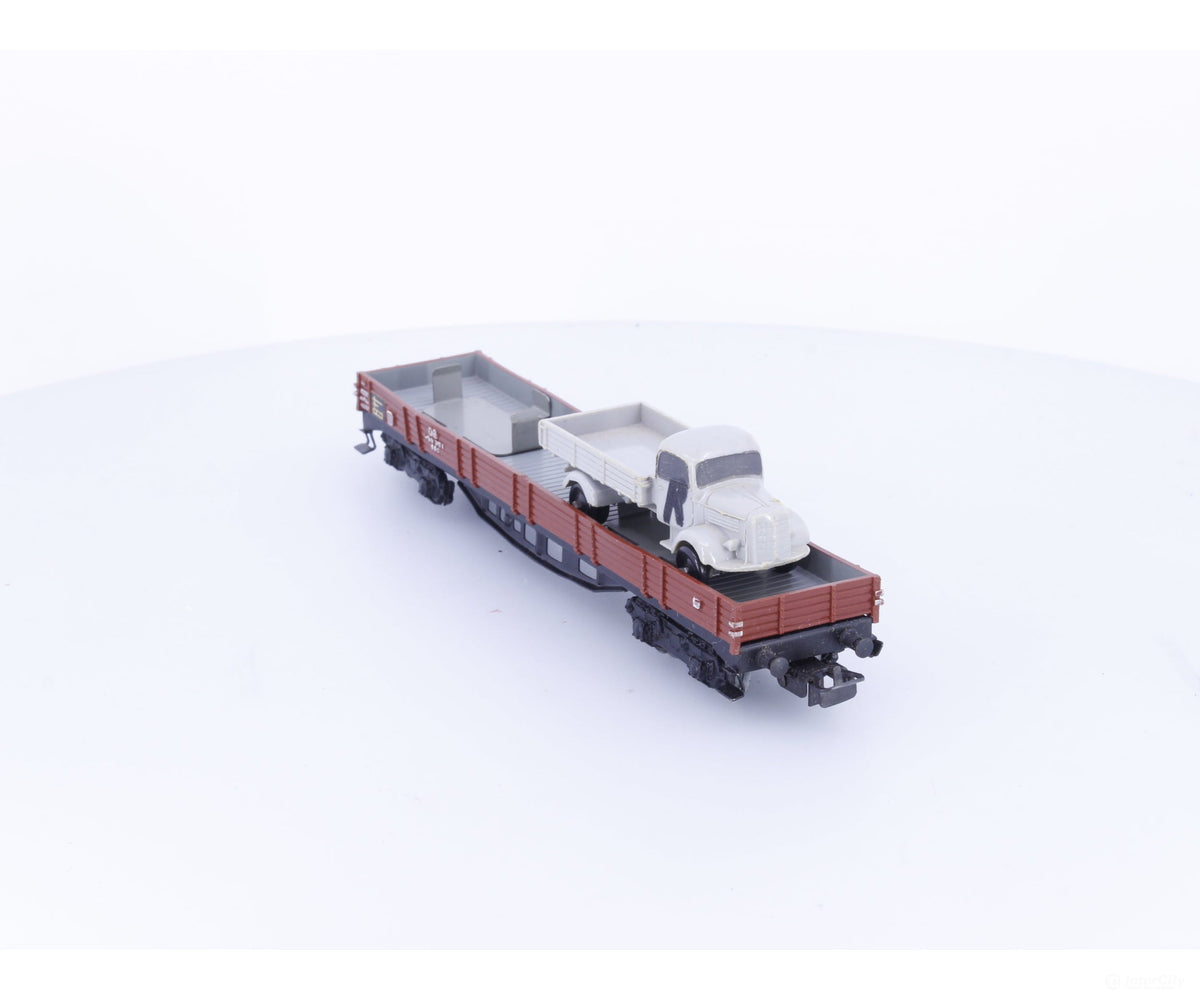 Marklin 4515 HO DB Flat car with Truck Load. 1 Truck Missing - European Freight Cars