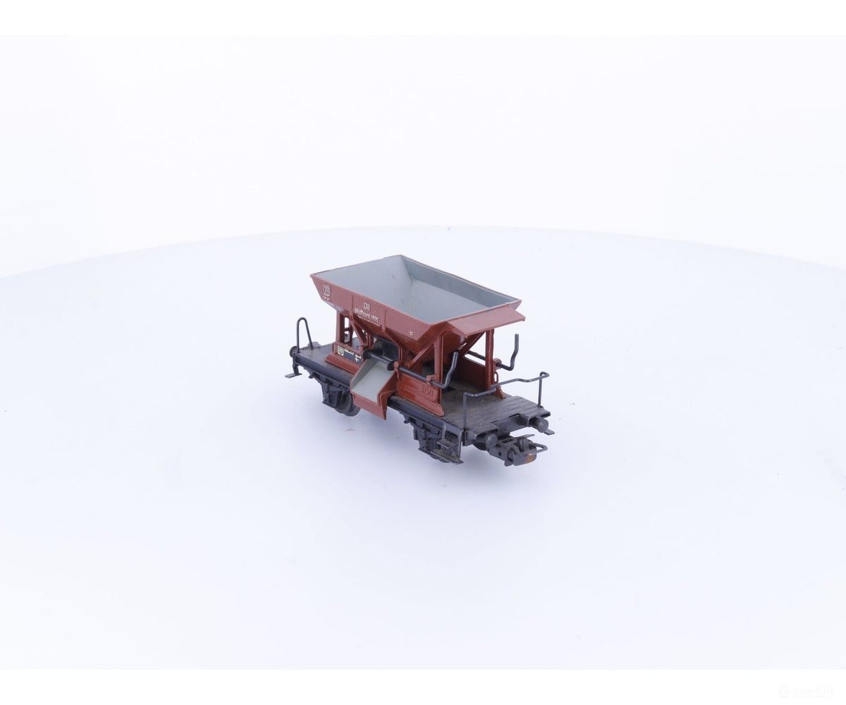 Marklin 4610 HO DB Ballast Hopper with Manual Release - European Freight Cars