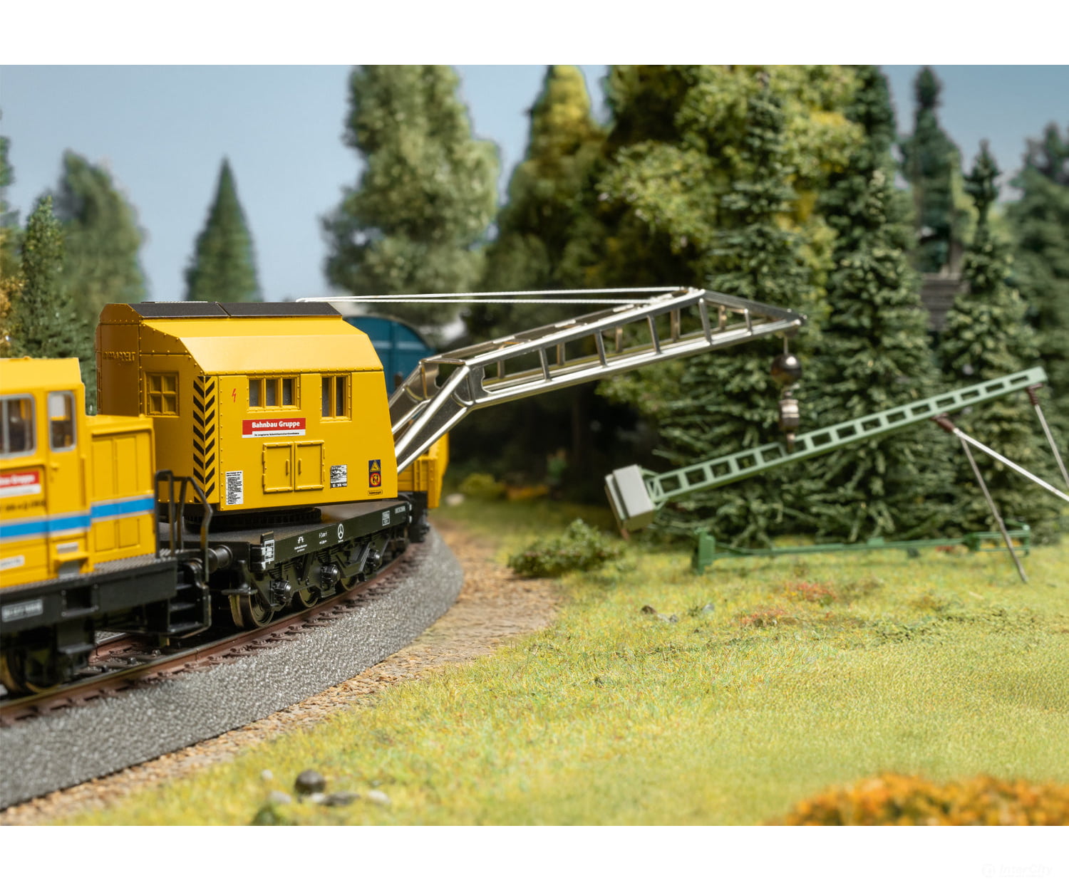 Marklin 46720 HO DB AG Crane Car Set with Working Digital Functions MFX Digital (MHI Exclusive Item) European Freight