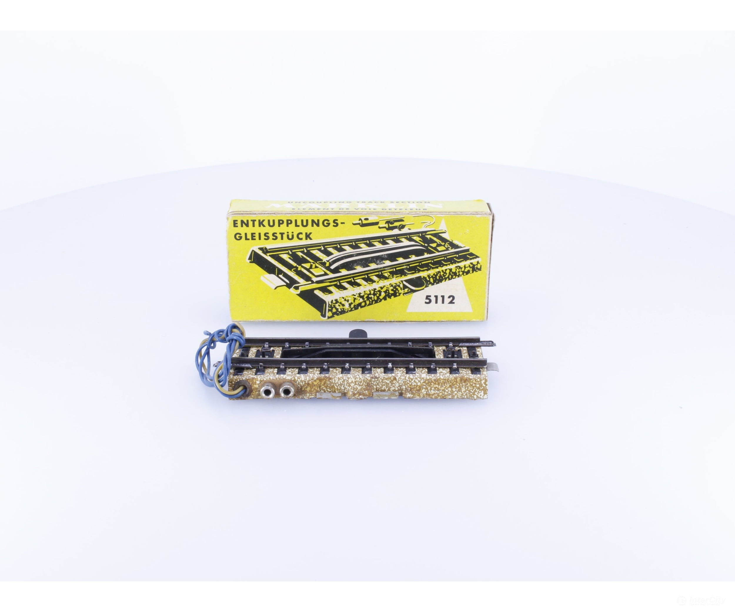 Marklin 5112 HO Electric Uncoupling M Track Section (#6) - Track & Turnouts