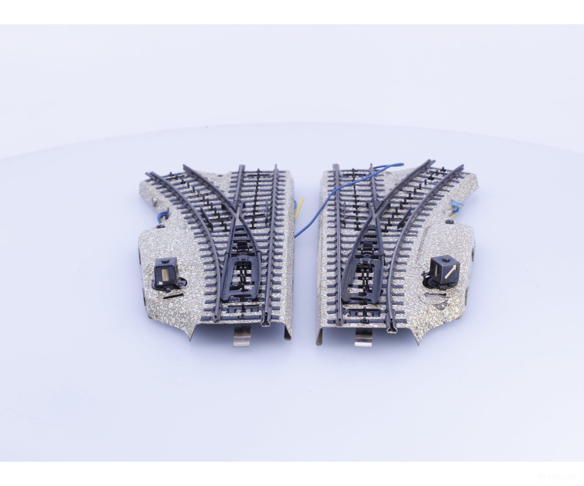 Marklin 5117 HO Right/Left Electric Turnout Pair M Track - Track & Turnouts