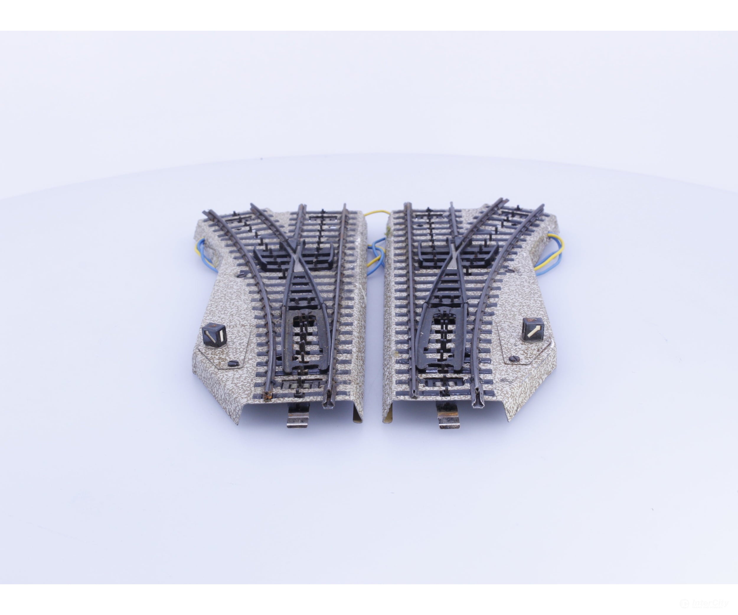 Marklin 5202 HO Right/Left Electric Turnout Pair M Track #2 - Track & Turnouts