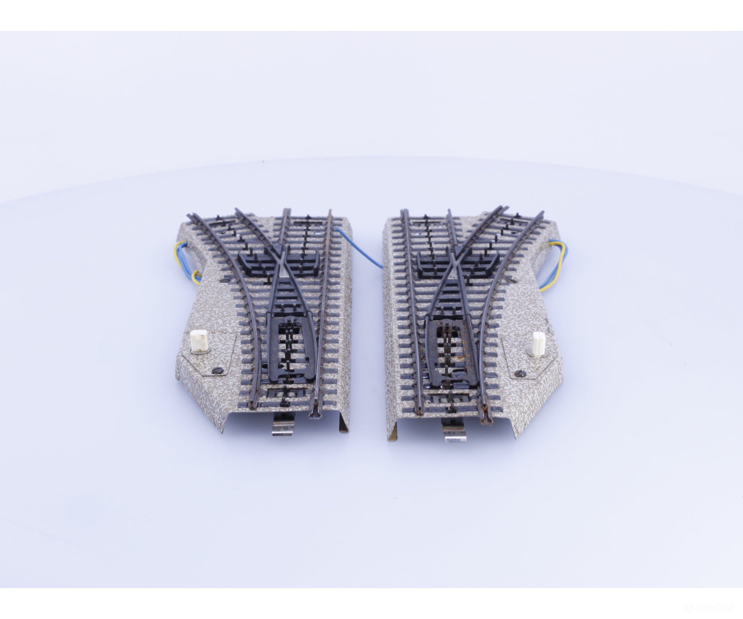 Marklin 5202 HO Right/Left Electric Turnout Pair M Track #3 - Track & Turnouts