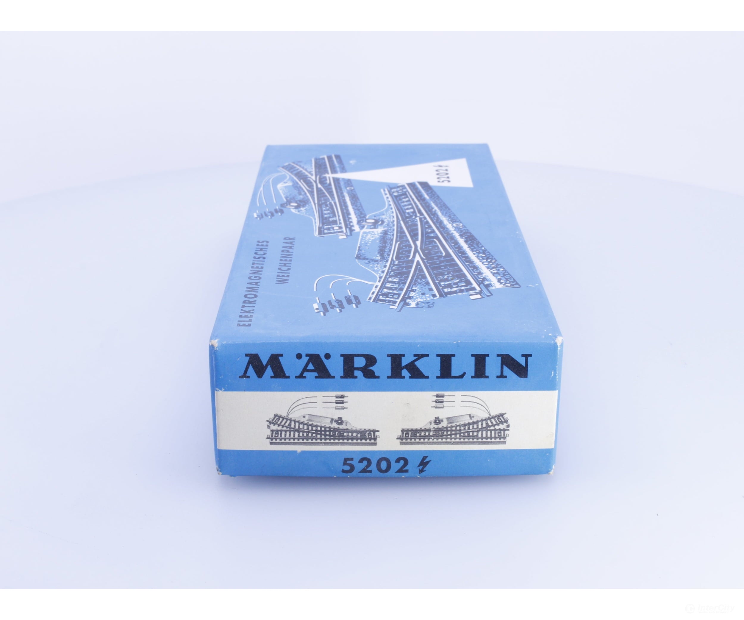 Marklin 5202 HO Right/Left Electric Turnout Pair M Track - Track & Turnouts