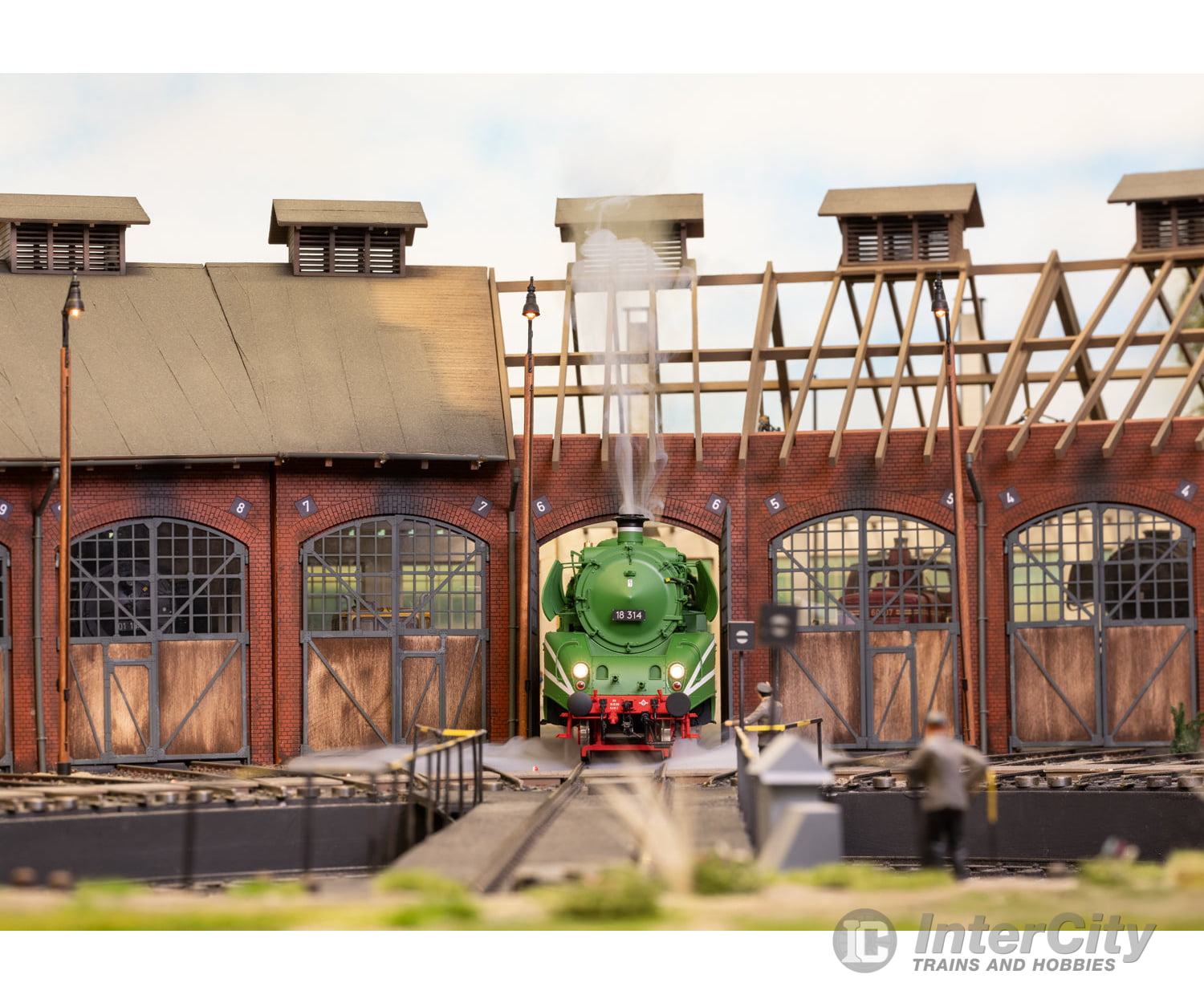 Marklin 55128 1 DR Class 18 Steam Locomotive MFX Digital Sound European Locomotives