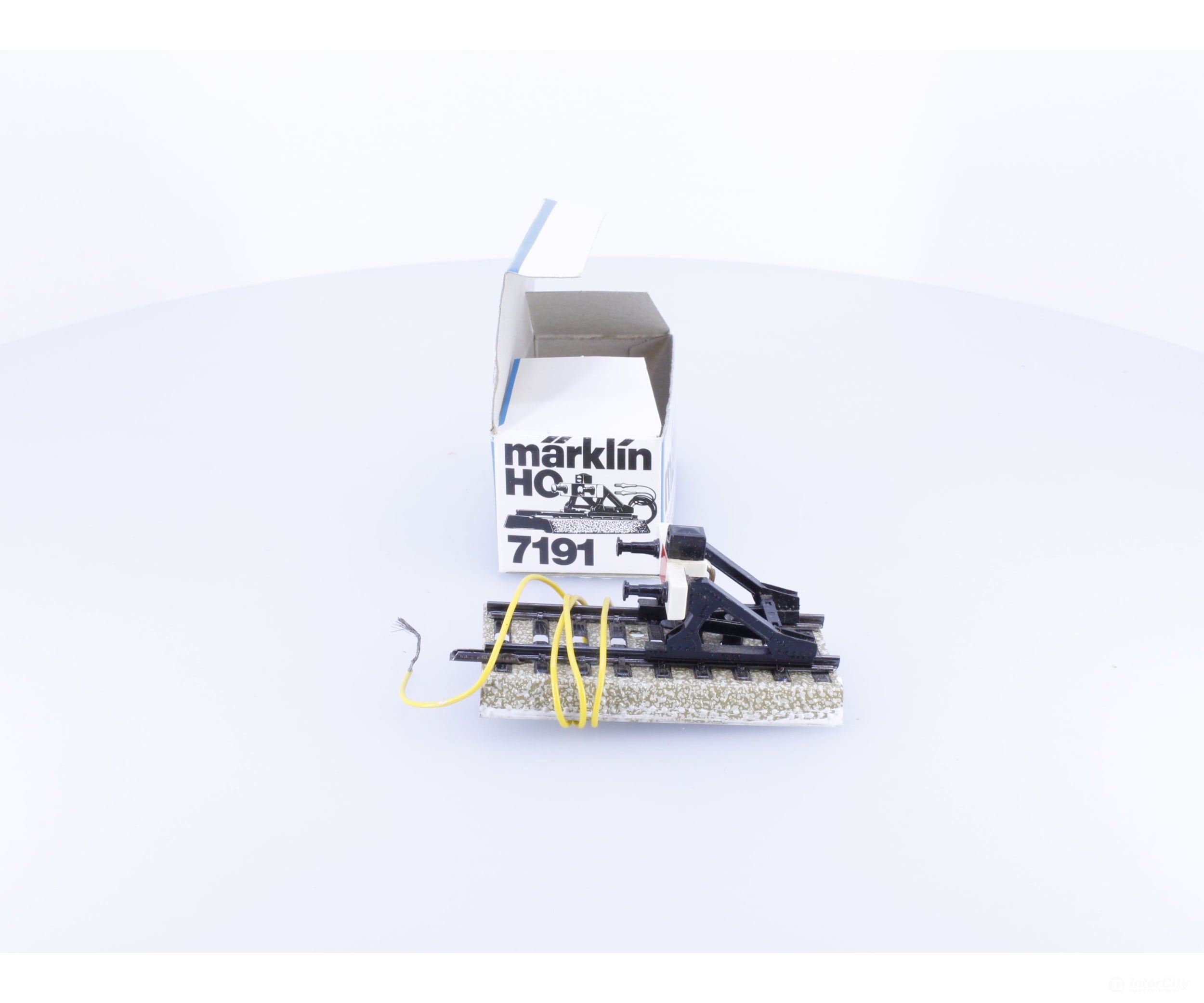 Marklin 7191 HO Stop Block with Light - M Track (#1) - Track & Turnouts
