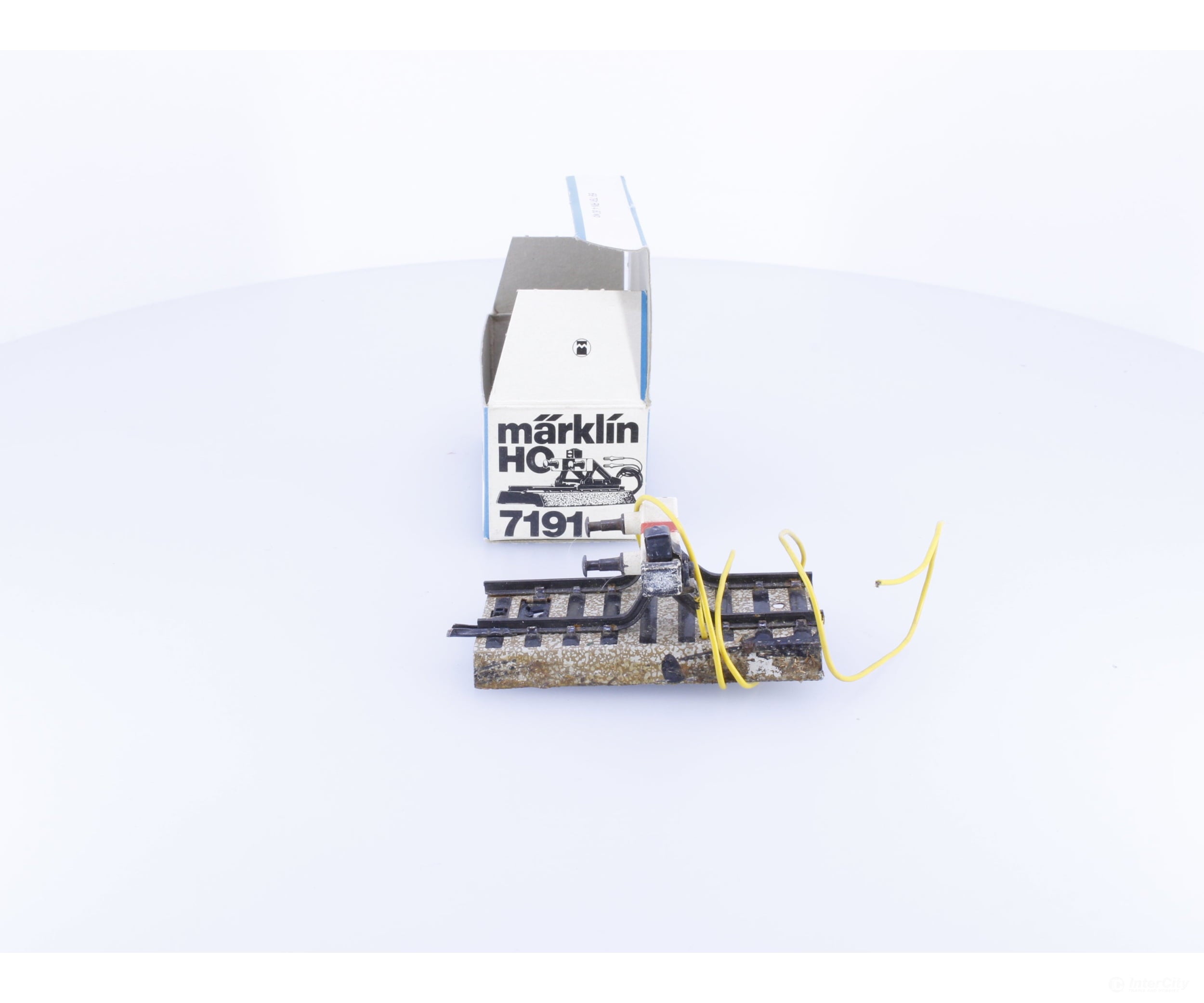 Marklin 7191 HO Stop Block with Light - M Track (#4) - Track & Turnouts